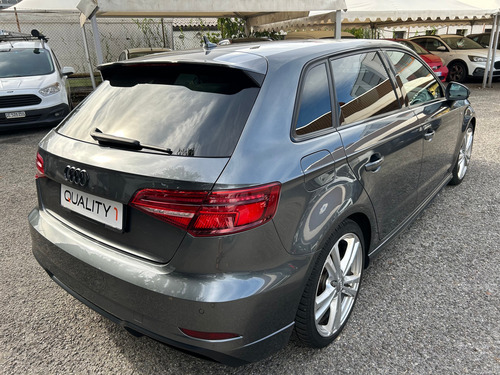 AUDI A3 Sportback 1.5 TFSI S-tronic Sport-image-6