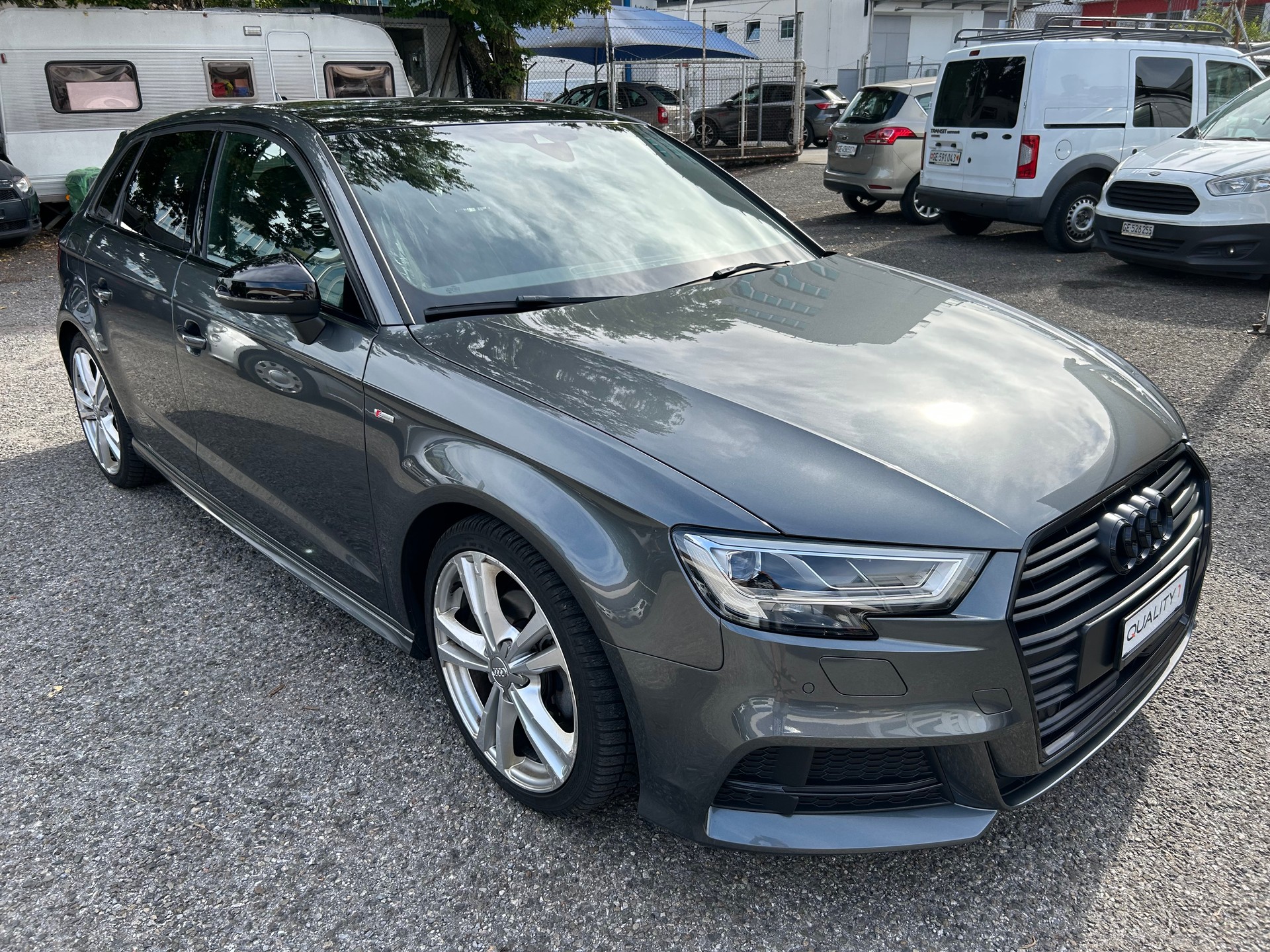 AUDI A3 Sportback 1.5 TFSI S-tronic Sport-image-2