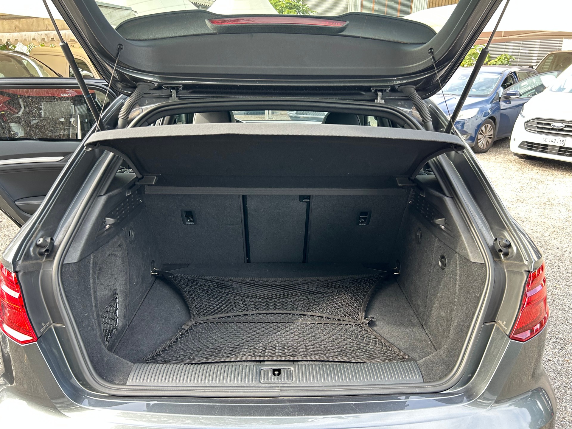 AUDI A3 Sportback 1.5 TFSI S-tronic Sport-image-8