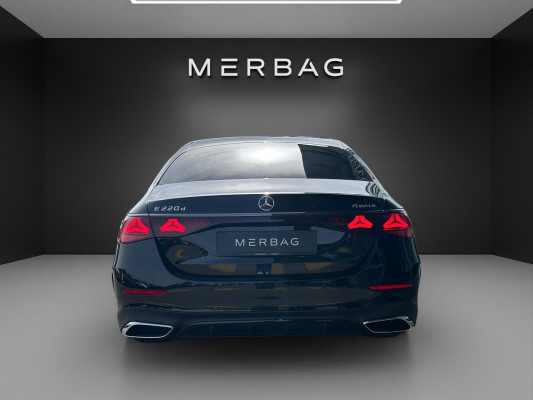 MERCEDES-BENZ E 220 d 4Matic-image-4