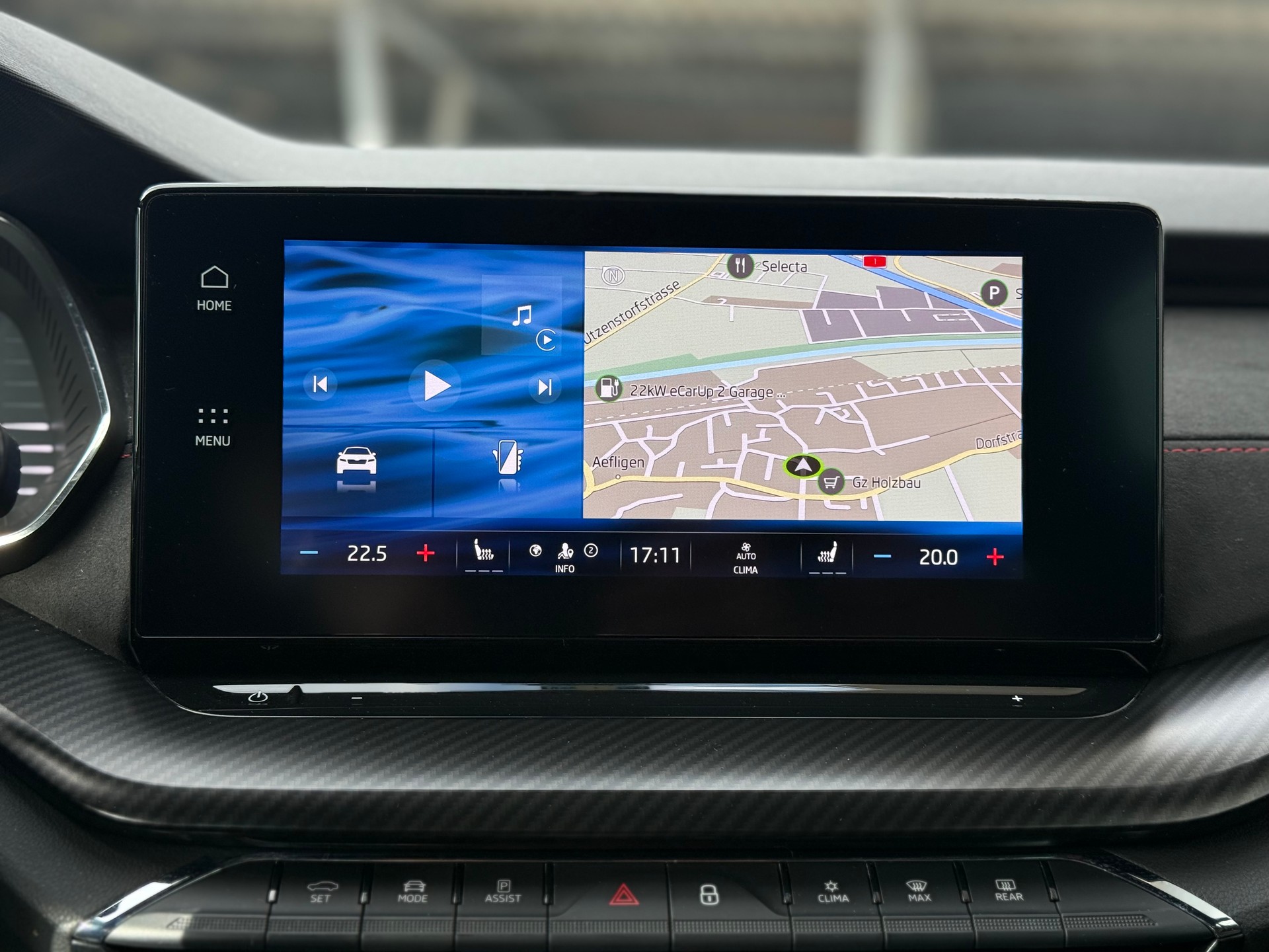 SKODA Octavia Combi 2.0 TDI DSG RS 4x4 °° 5 Jahre / 100'000 KM Skoda Garantie °°-image-17