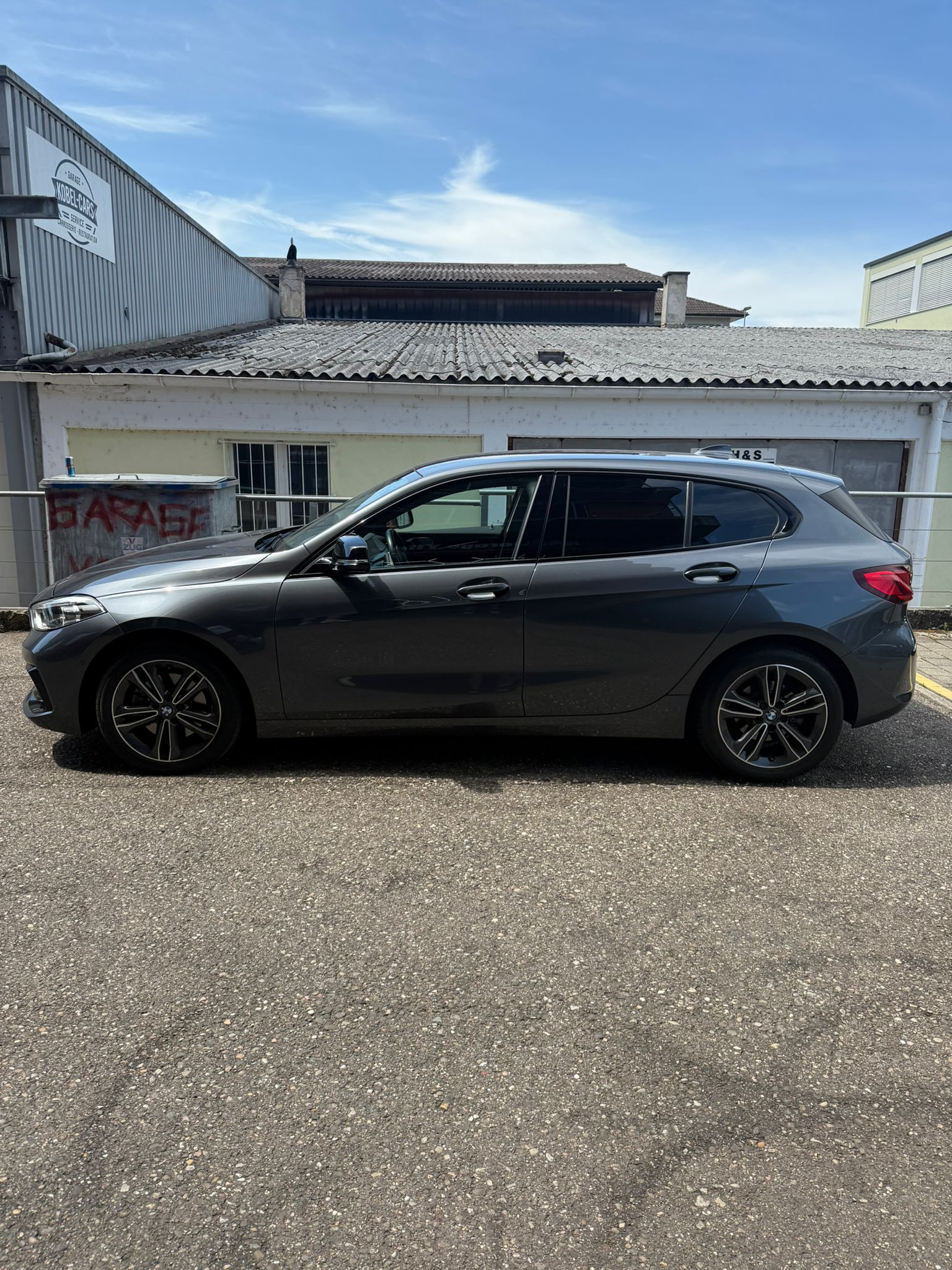 BMW BMW 118i Sport Line Steptronic-image-4