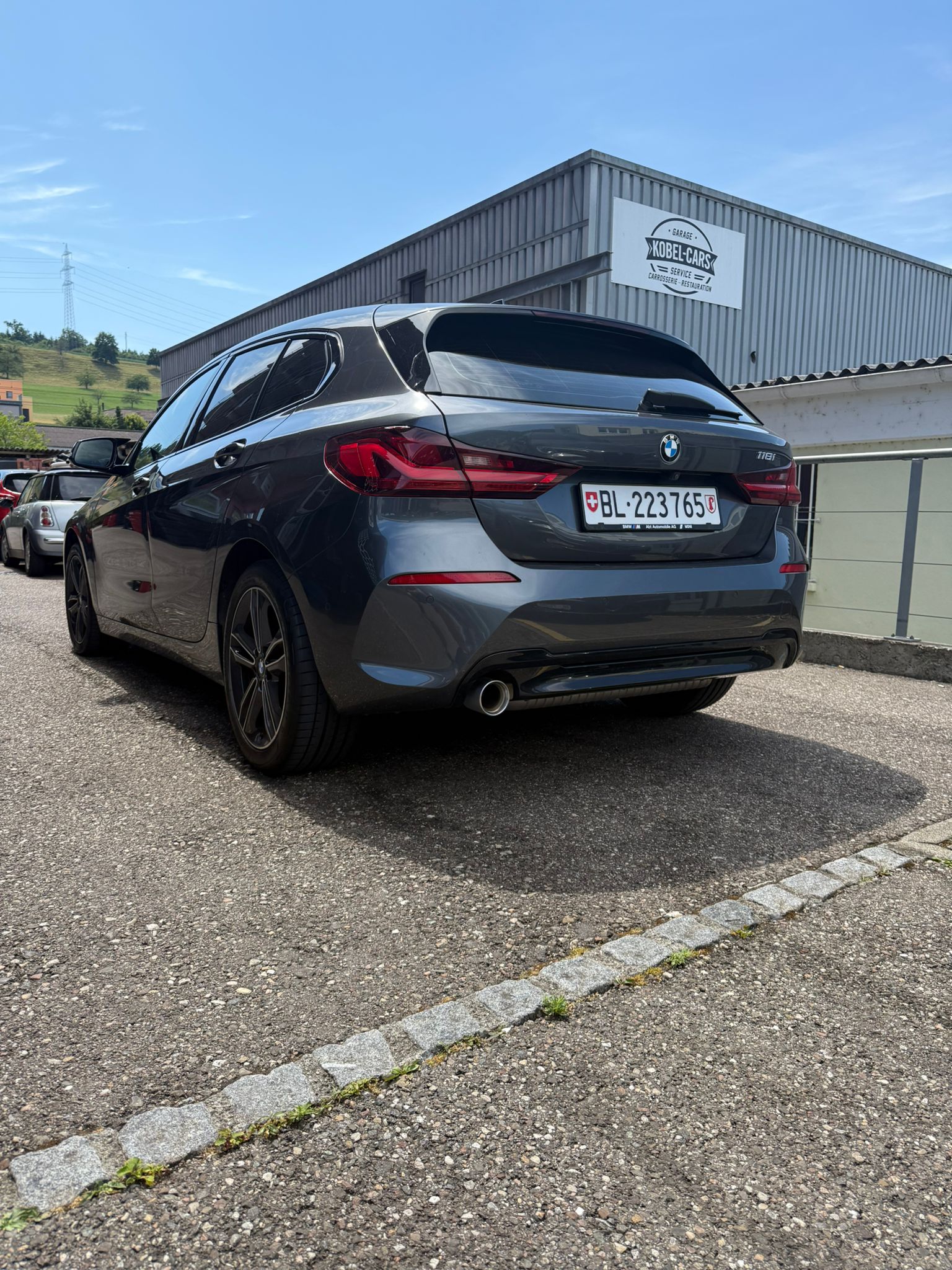 BMW BMW 118i Sport Line Steptronic-image-1