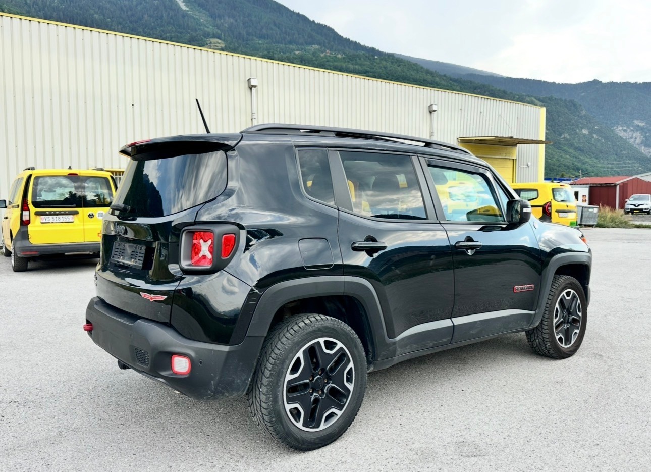 JEEP Renegade 2.0 CRD Trailhawk AWD + Low Range 9ATX-image-4