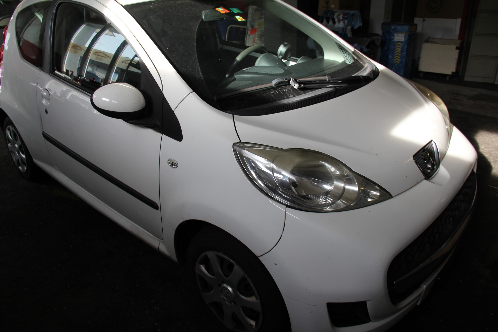 PEUGEOT 107 1.0 Urban-image-3