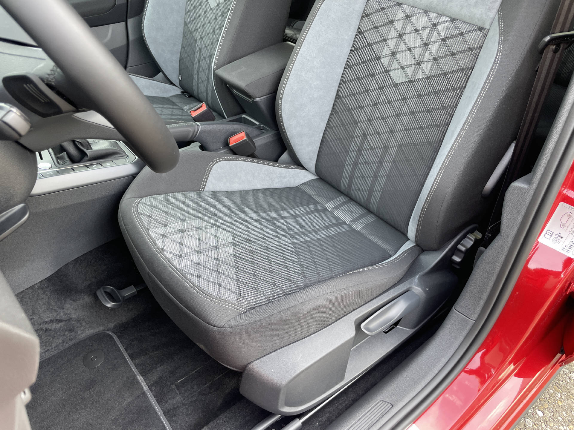 VW Polo 1.0 TSI R-Line DSG-image-8