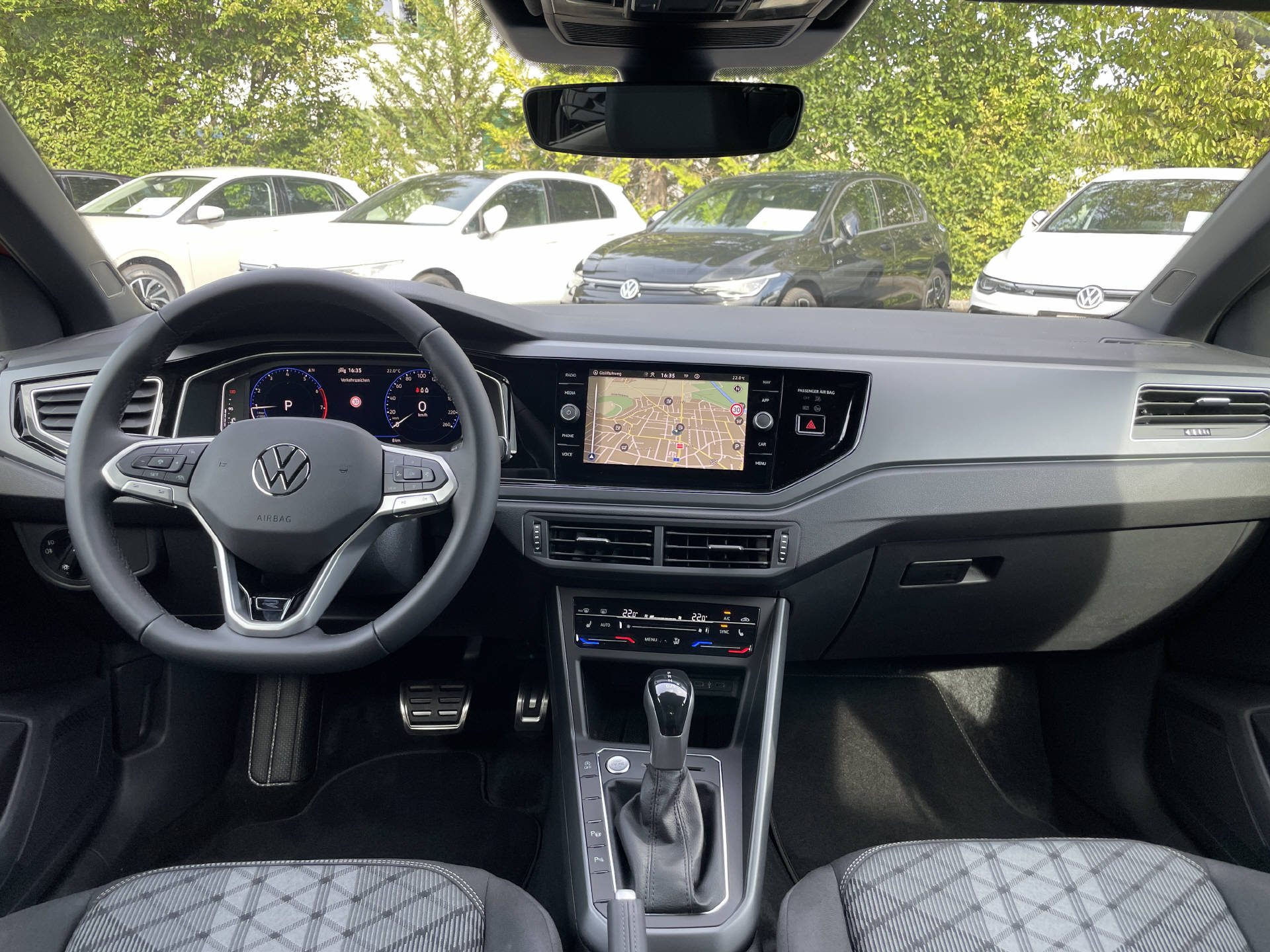 VW Polo 1.0 TSI R-Line DSG-image-10
