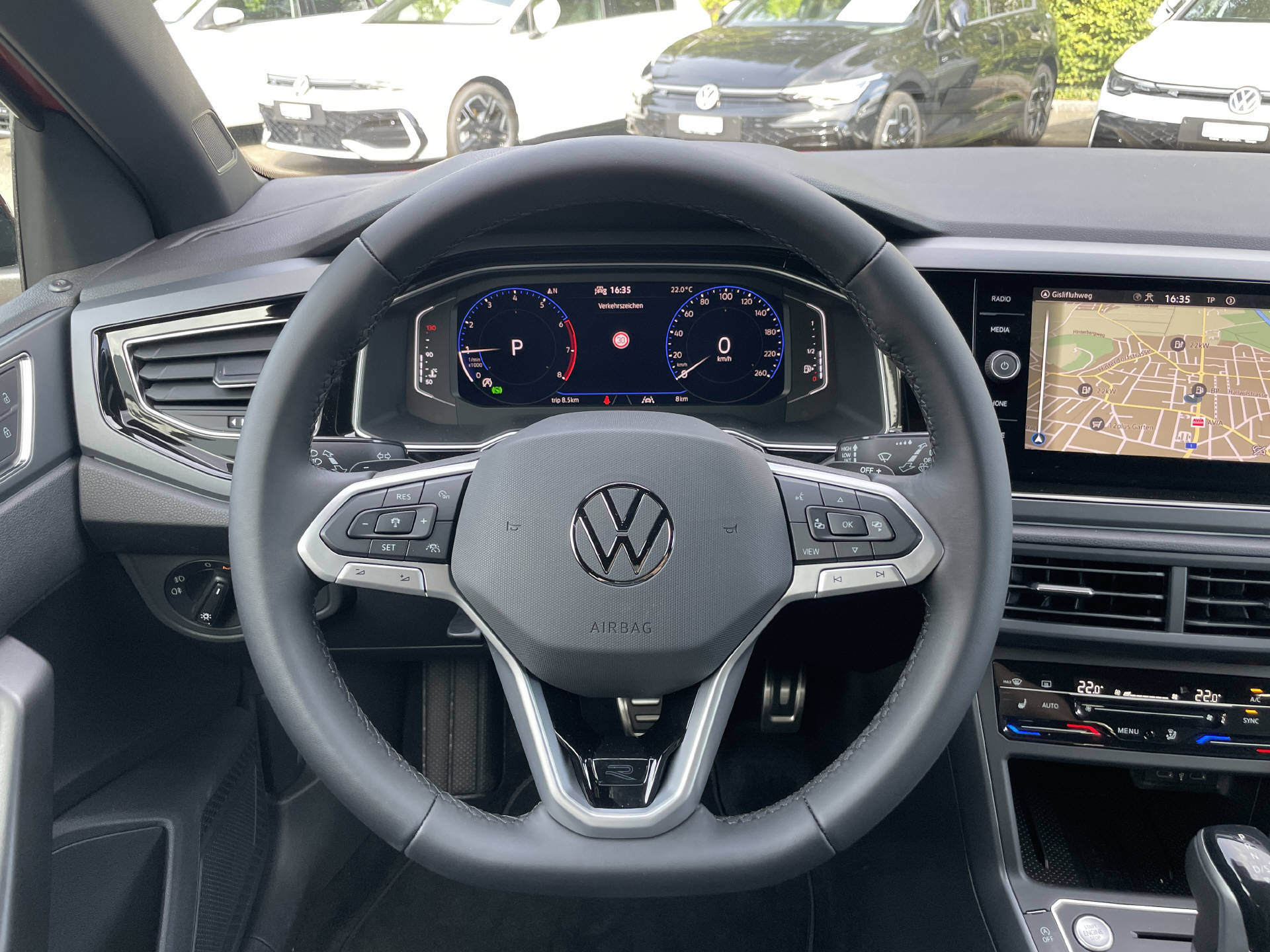 VW Polo 1.0 TSI R-Line DSG-image-11