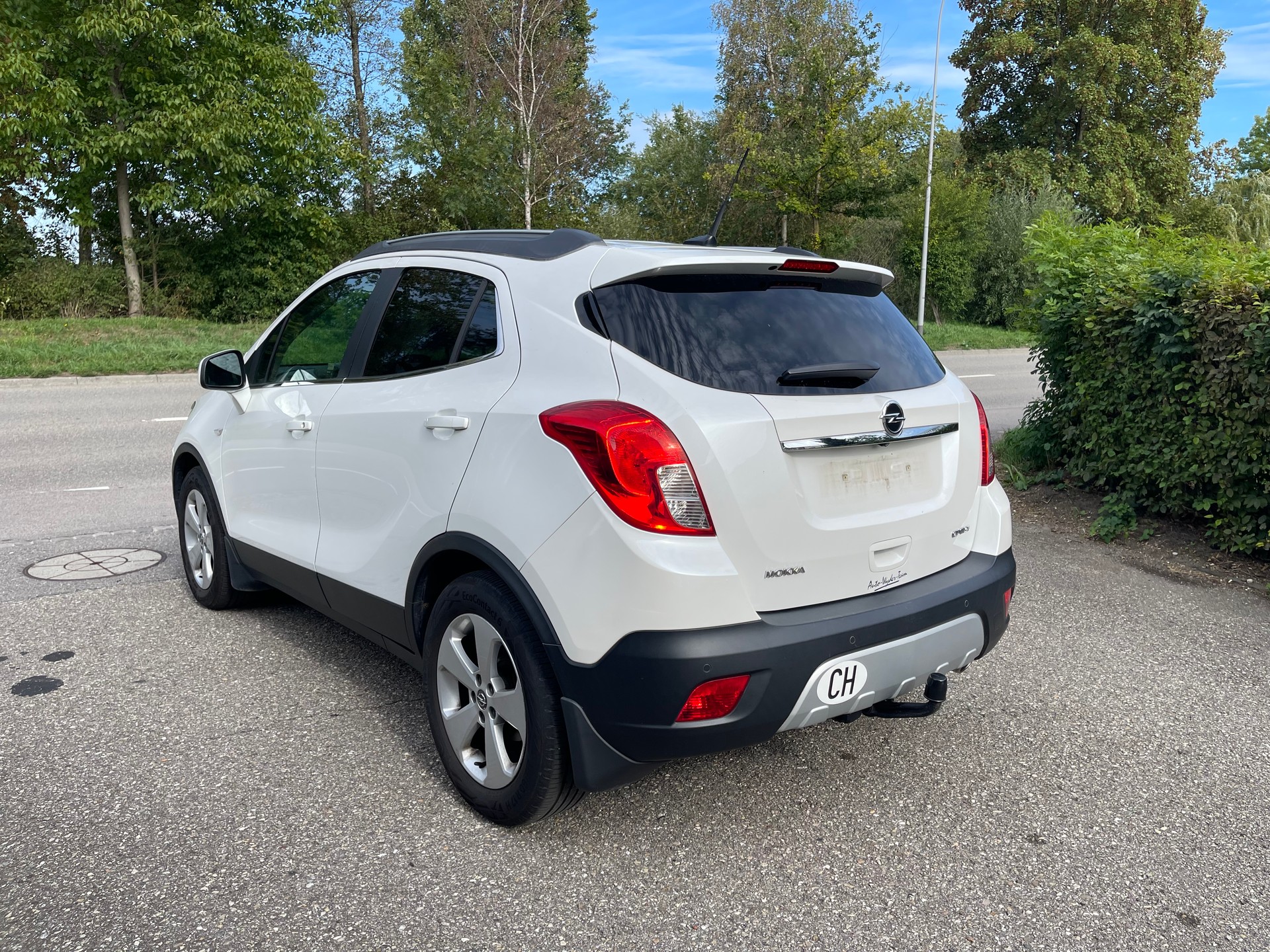 OPEL Mokka 1.6 CDTi Color Edition 4WD-image-2