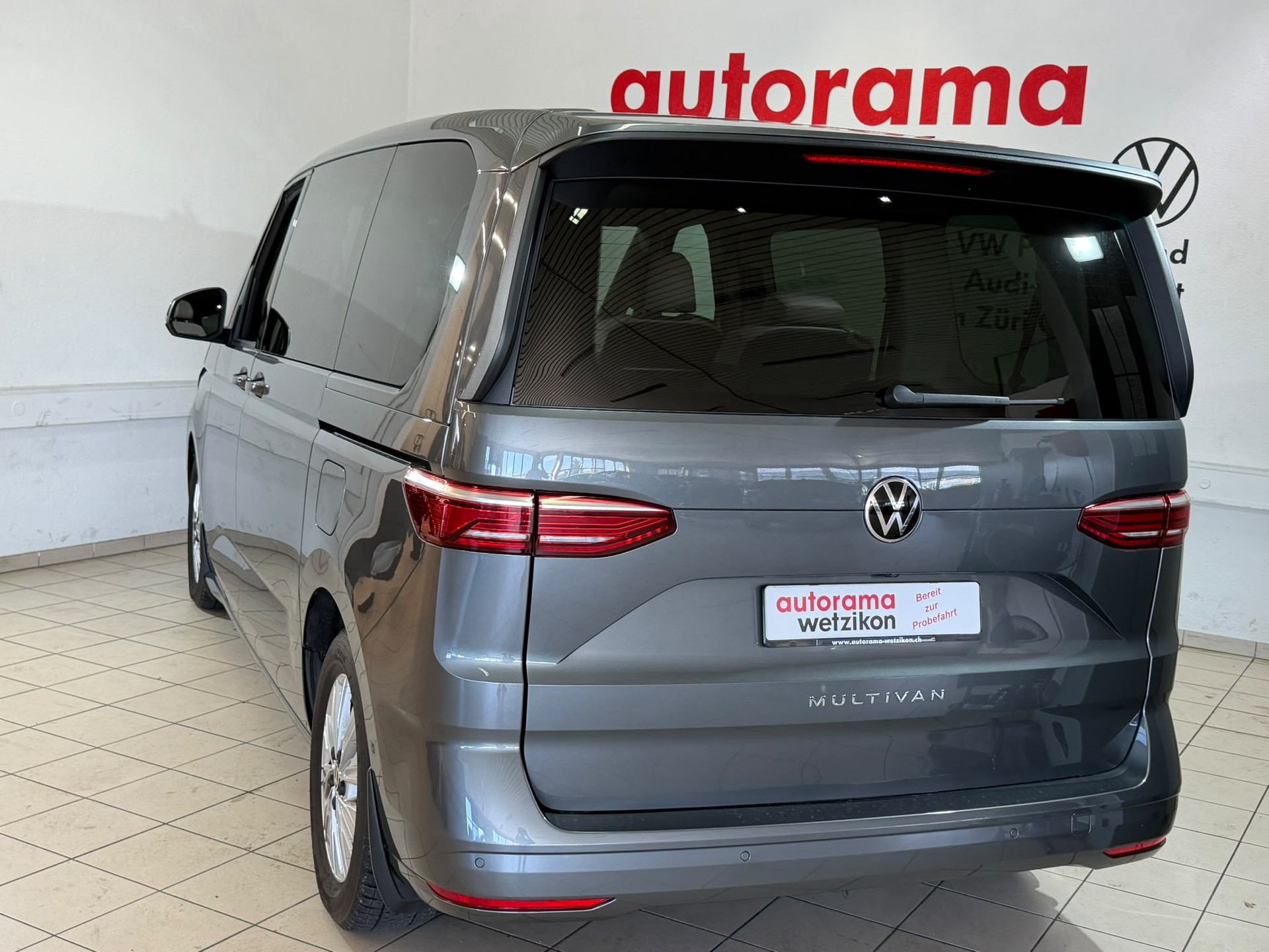 VW Multivan 2.0 TDI DSG-image-3
