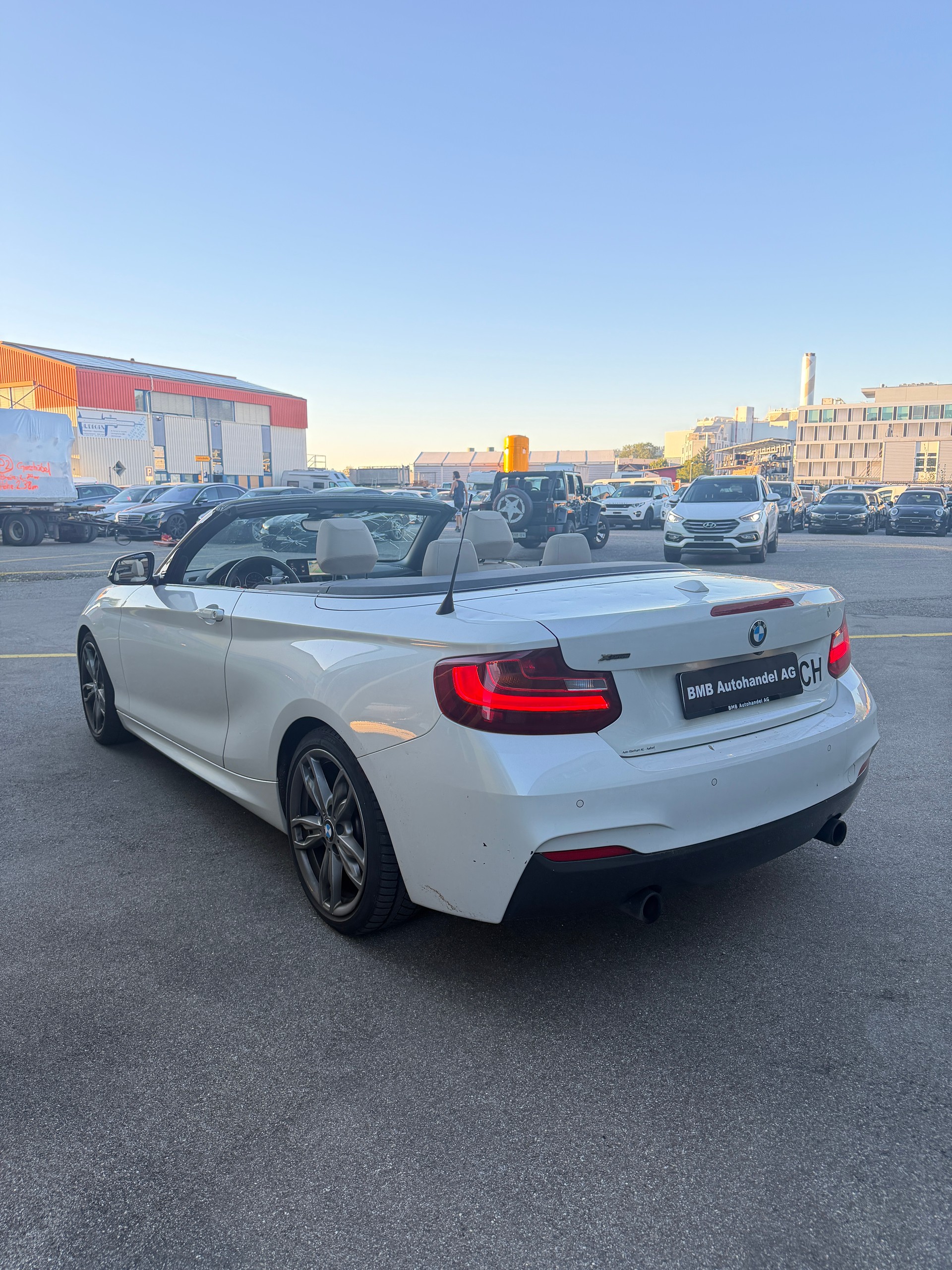 BMW M240i xDrive Steptronic-image-4
