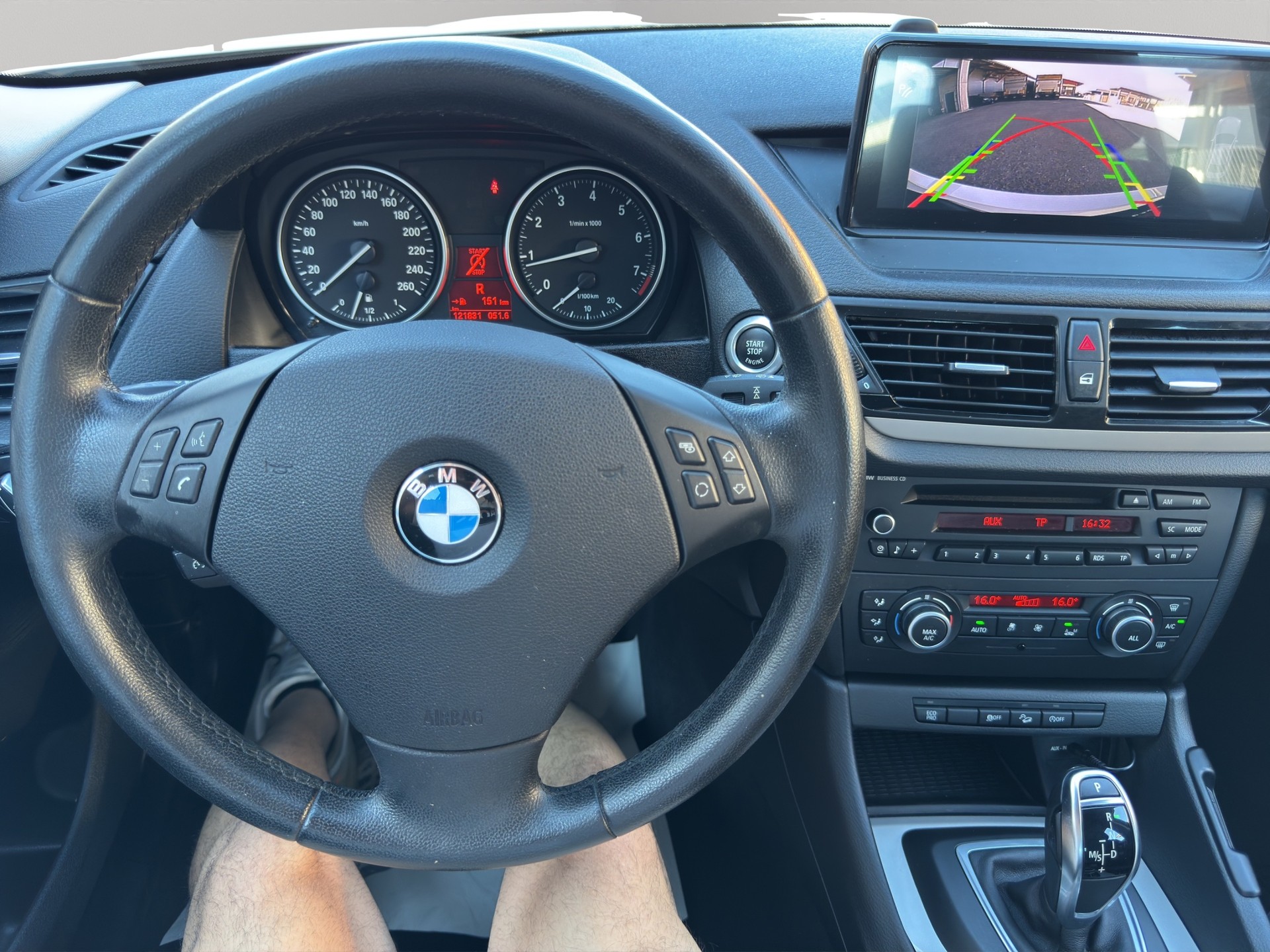 BMW X1 xDrive 28i xLine Steptronic-image-12