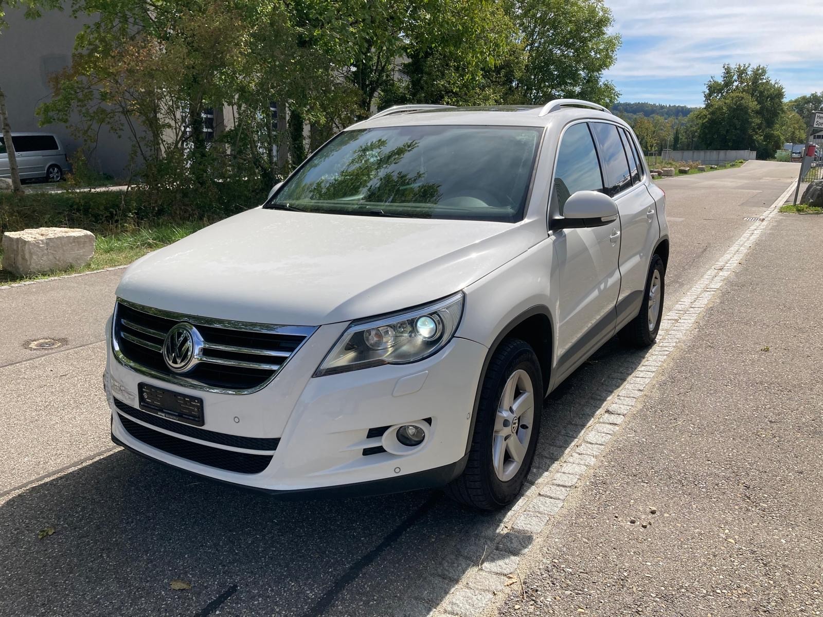 VW Tiguan 2.0 TSI Team DSG — slika 1