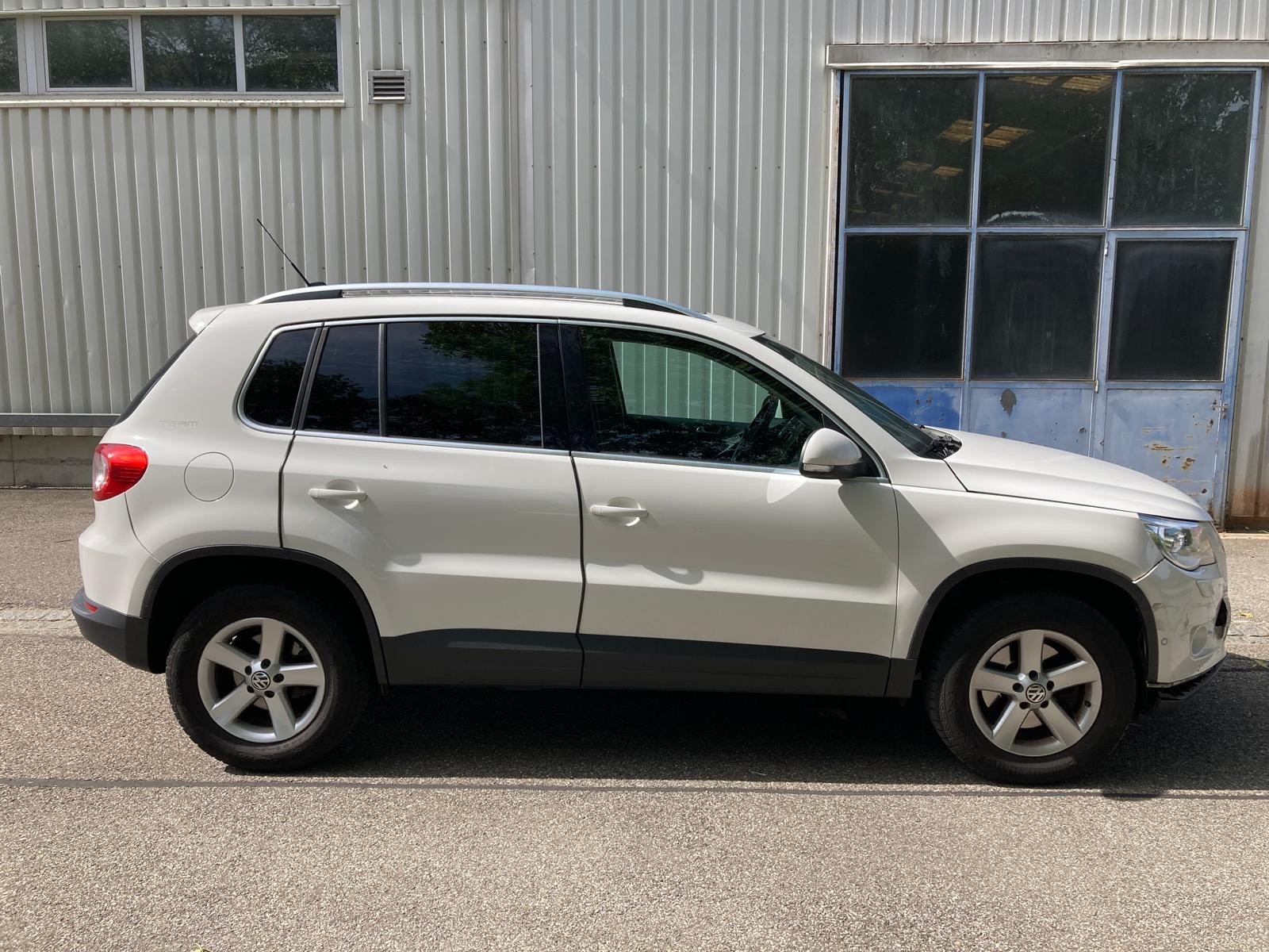 VW Tiguan 2.0 TSI Team DSG-image-3