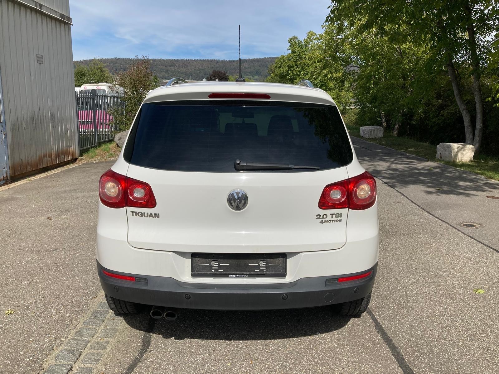 VW Tiguan 2.0 TSI Team DSG-image-4