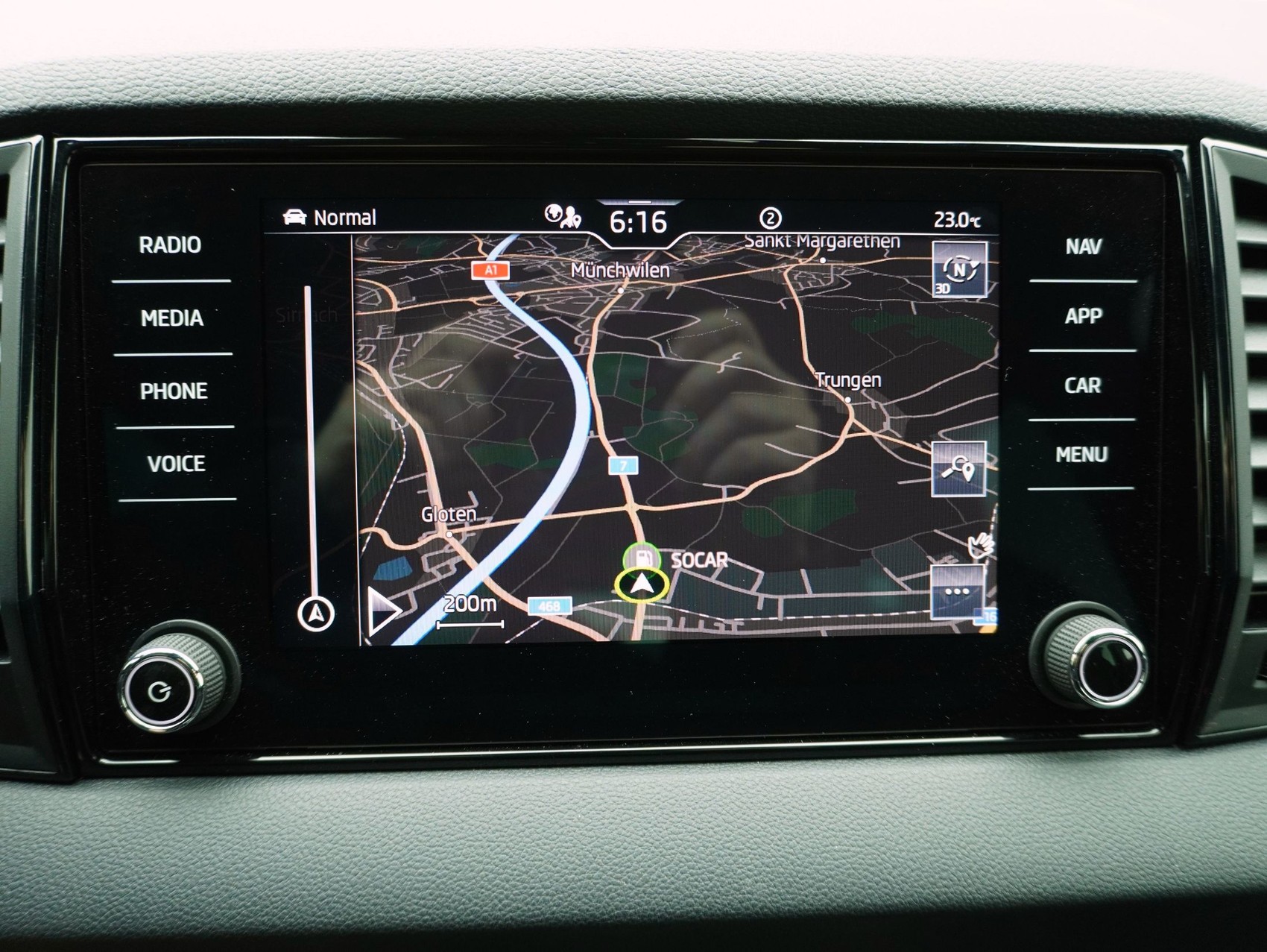 SKODA Karoq 2.0 TDI DSG Sport Line 4x4-image-18