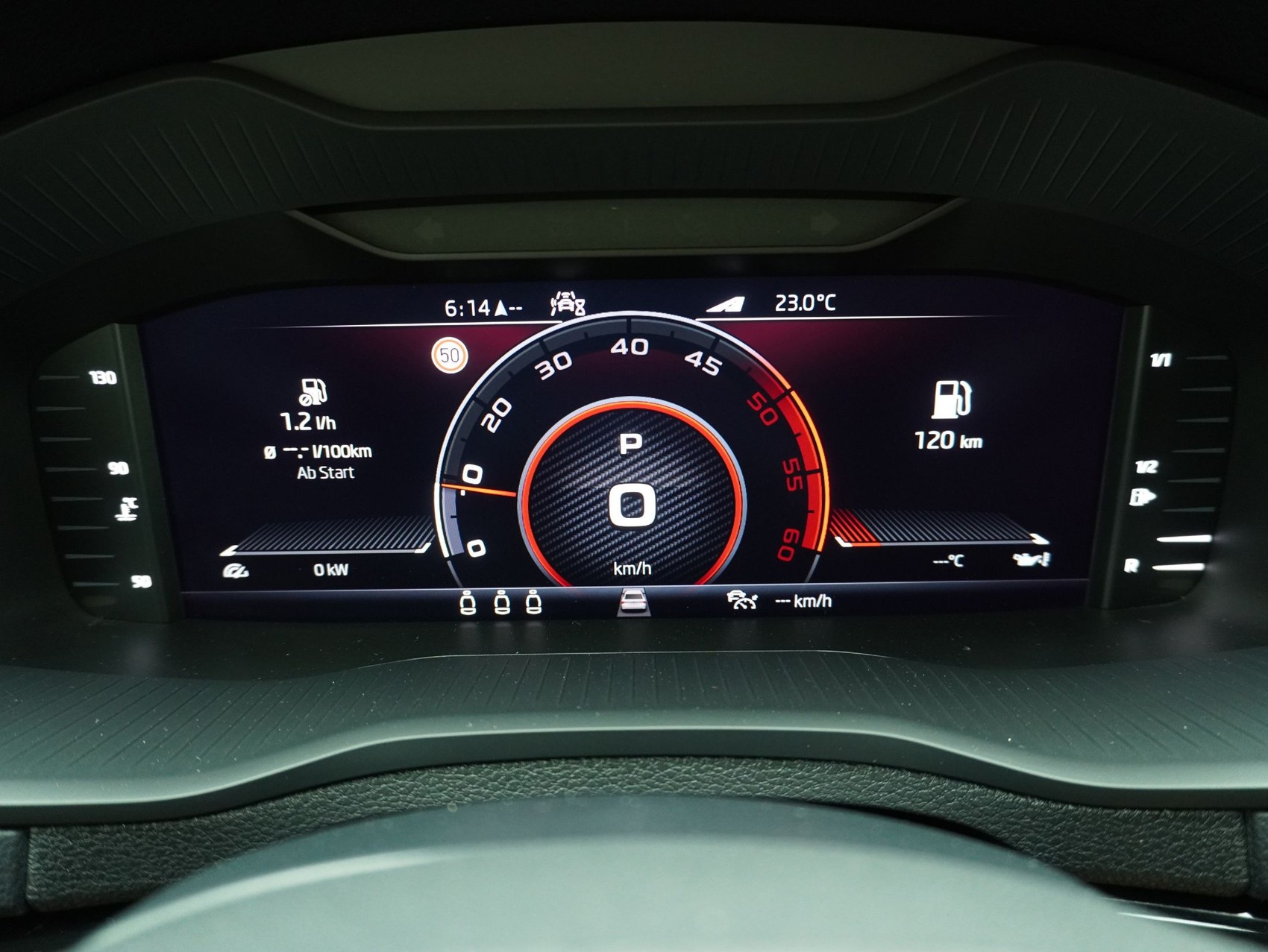 SKODA Karoq 2.0 TDI DSG Sport Line 4x4-image-15