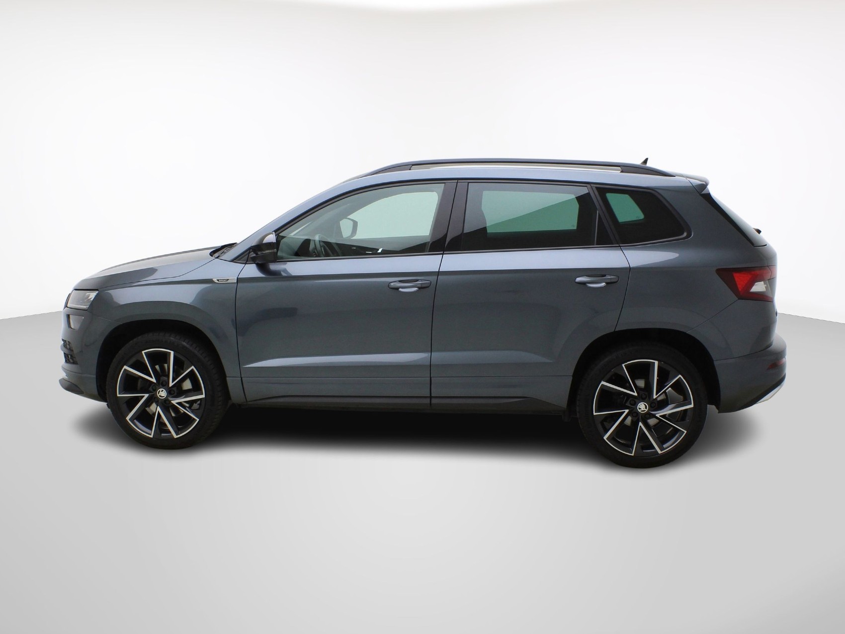 SKODA Karoq 2.0 TDI DSG Sport Line 4x4-image-2