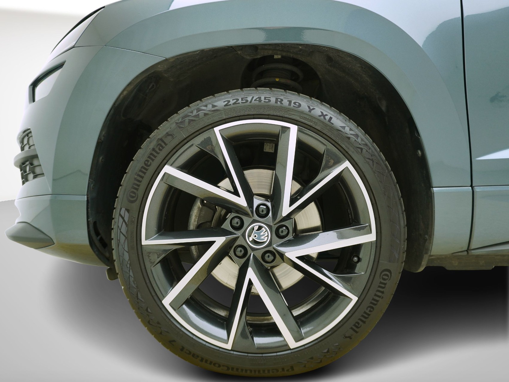 SKODA Karoq 2.0 TDI DSG Sport Line 4x4-image-6