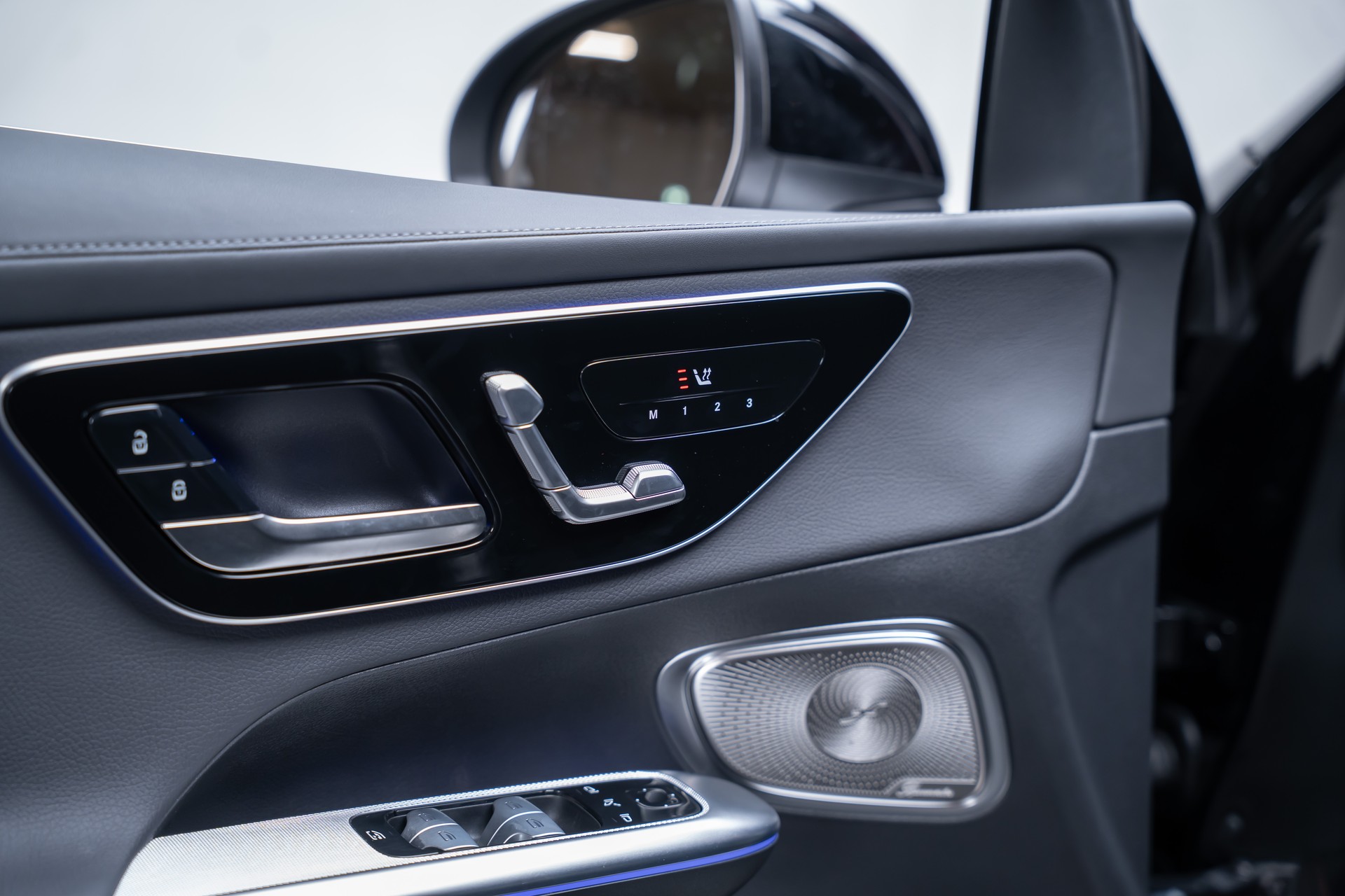 MERCEDES-BENZ GLC 300 AMG Line 4matic Coupé / Panorama-Glasdach / Burmester / 360°Kamera-image-21