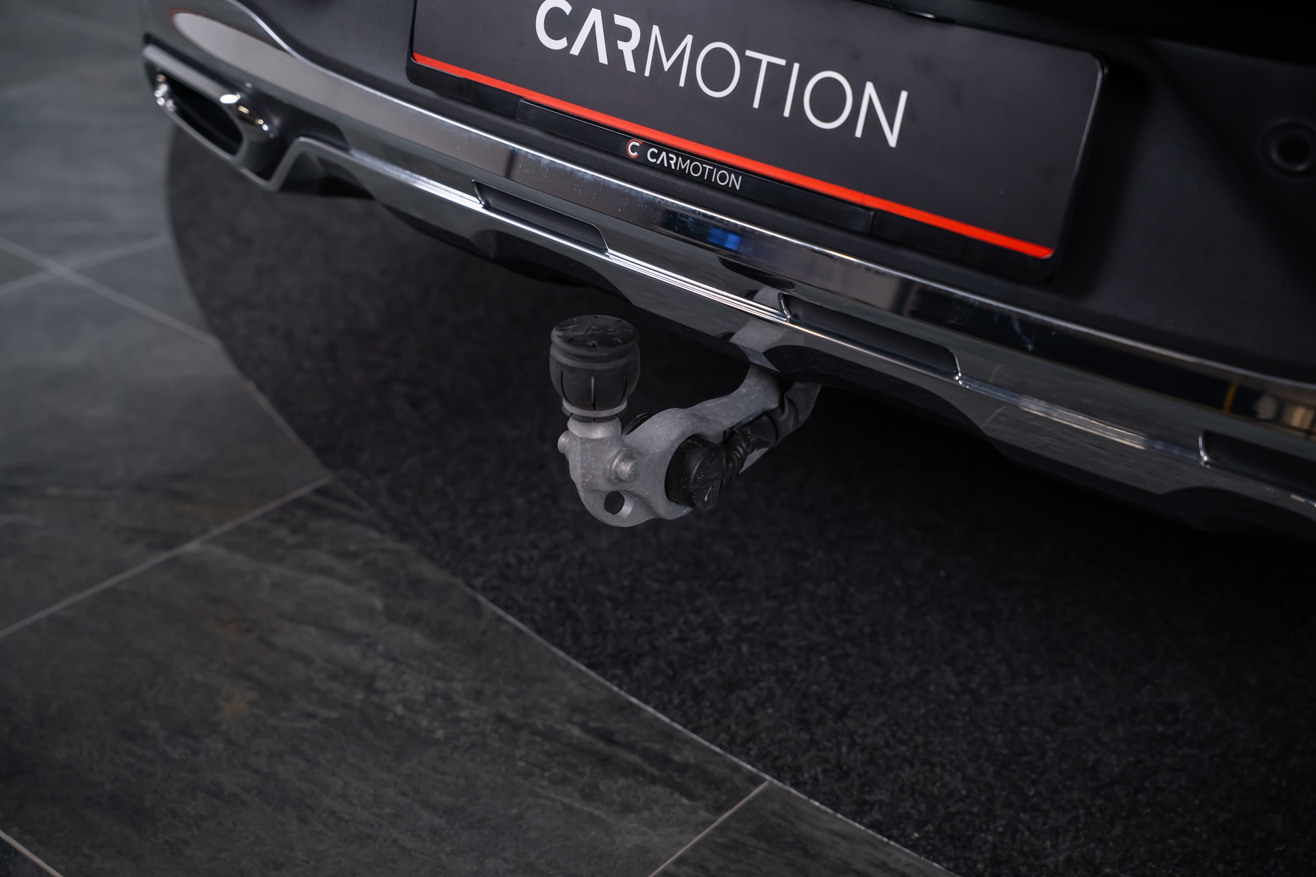MERCEDES-BENZ GLC 300 AMG Line 4matic Coupé / Panorama-Glasdach / Burmester / 360°Kamera-image-5