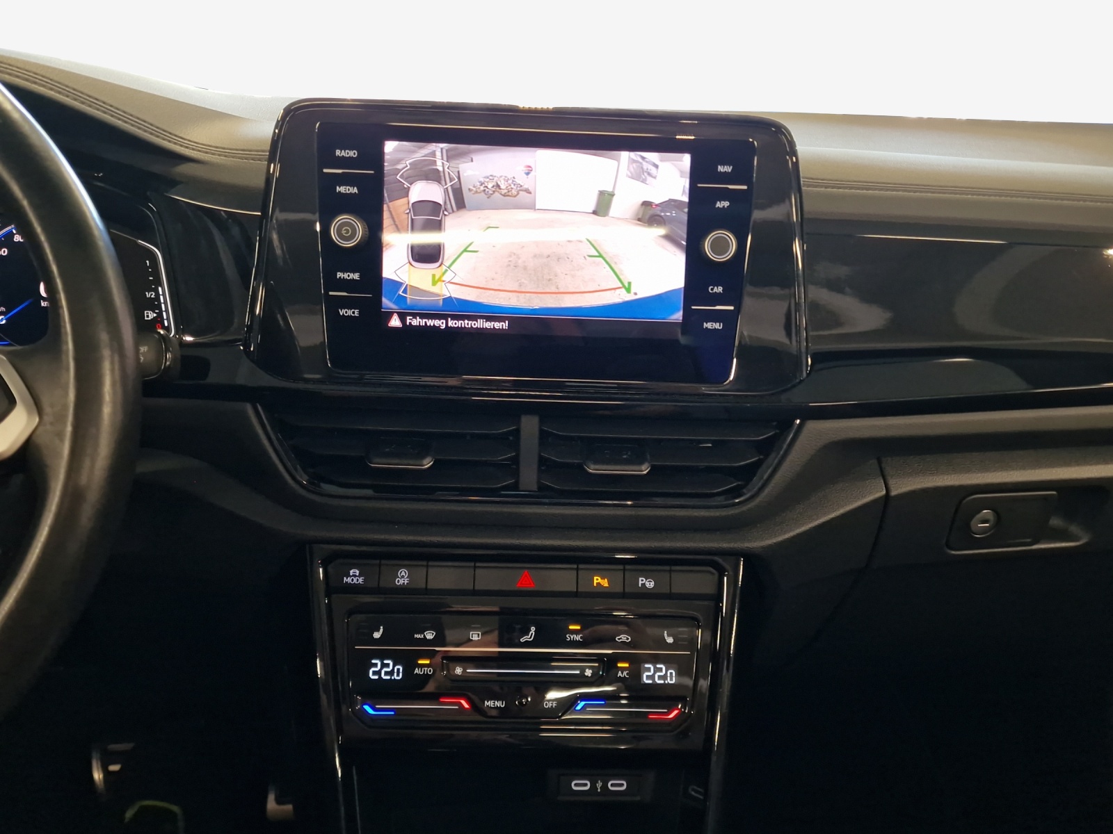 VW T-Roc Cabriolet 1.5 TSI EVO R-Line DSG-image-8
