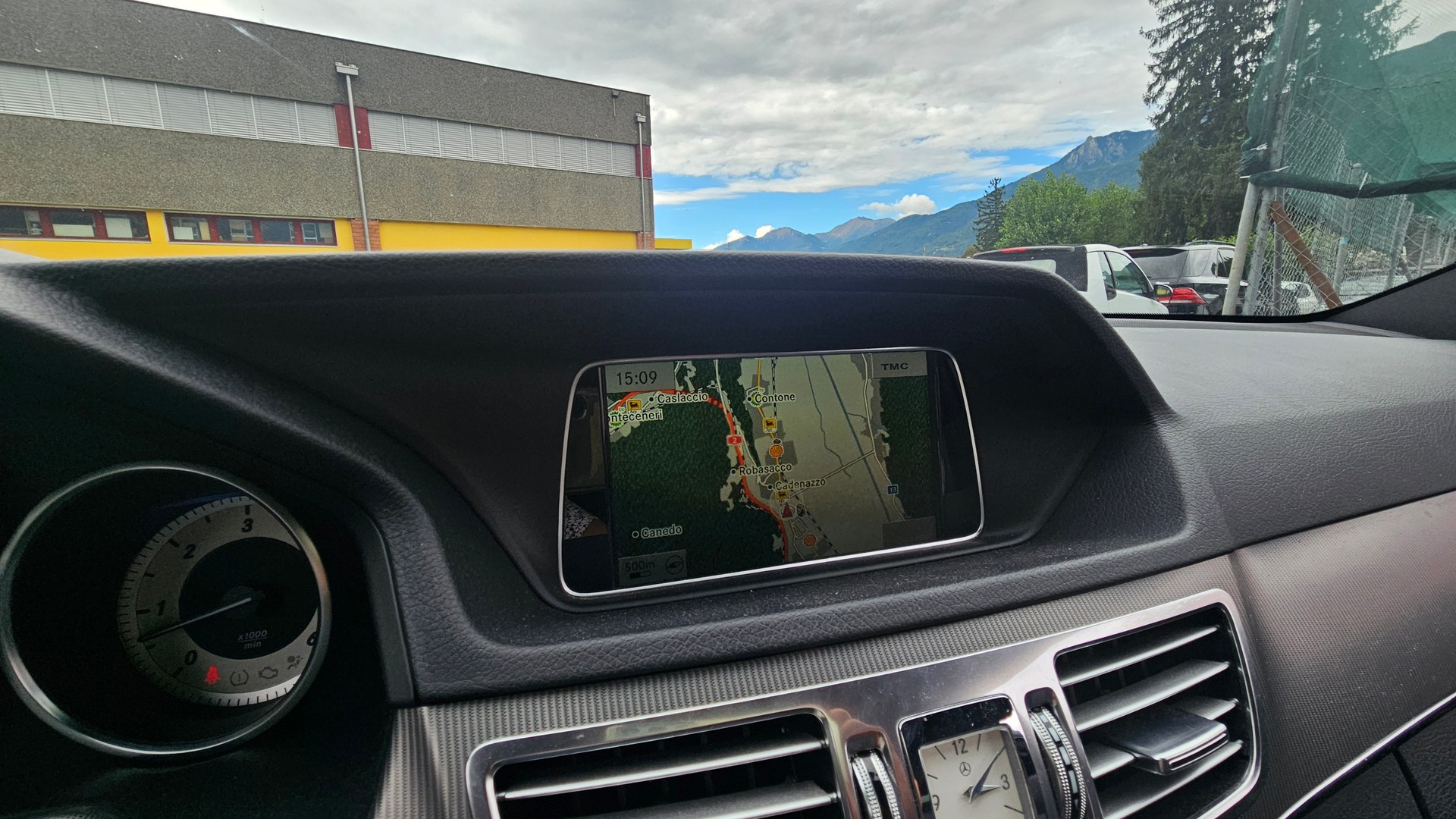 MERCEDES-BENZ E 350 BlueTEC Avantgarde 4Matic 7G-Tronic-image-7