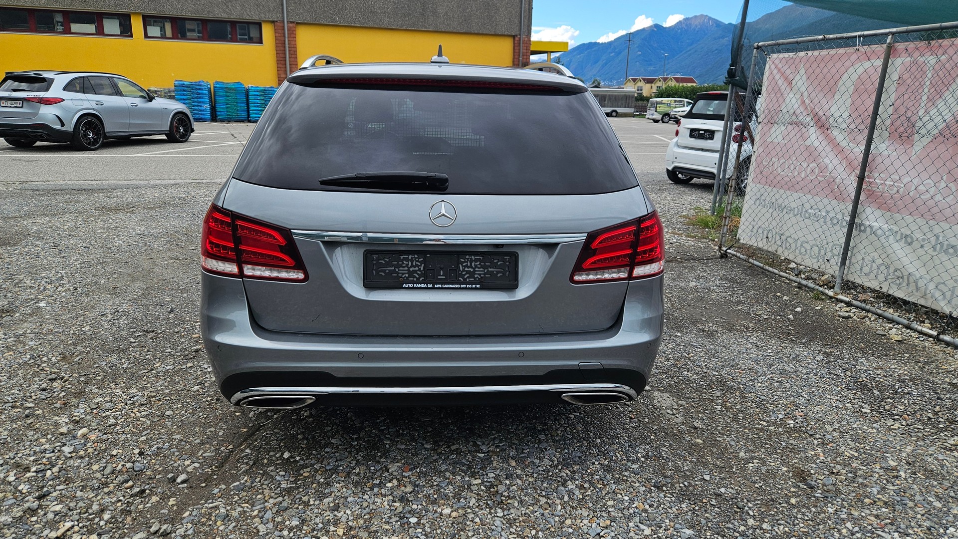 MERCEDES-BENZ E 350 BlueTEC Avantgarde 4Matic 7G-Tronic-image-3