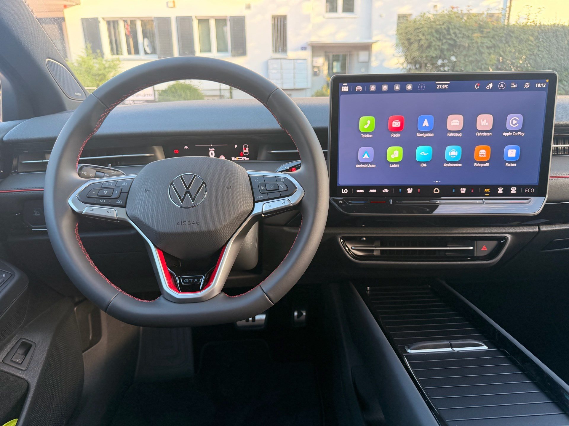 VW ID.7 TOURER GTX 340 PS 4MOTION *** VOLLAUSSTATTUG IN GLETSCHERWEISS ***-image-8