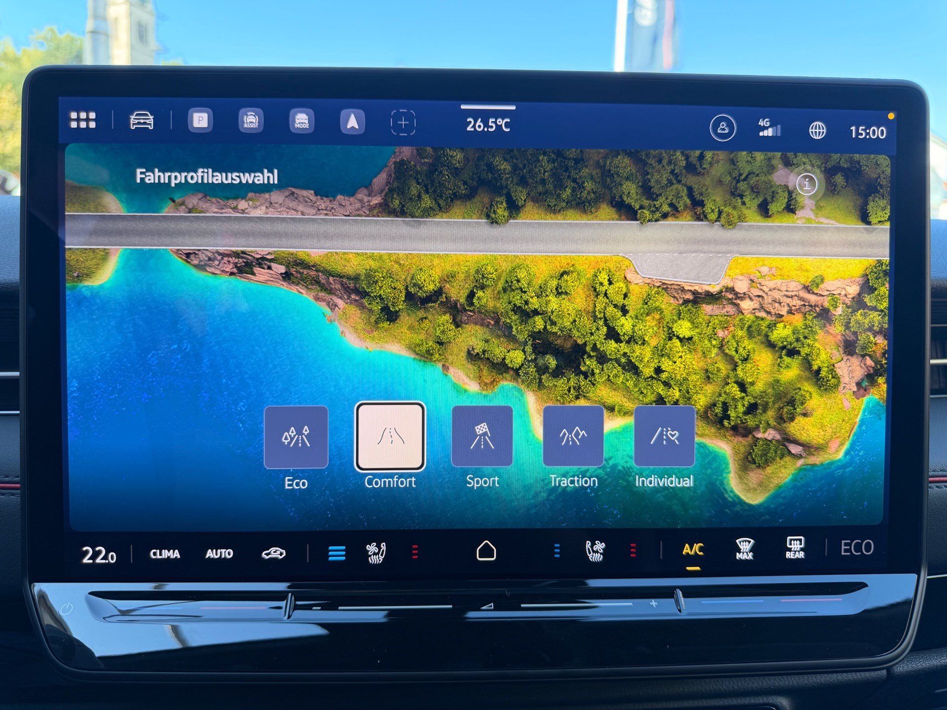 VW ID.7 TOURER GTX 340 PS 4MOTION *** VOLLAUSSTATTUG IN GLETSCHERWEISS ***-image-11