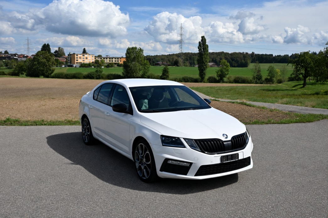 SKODA Octavia 2.0 TDI RS-image-1