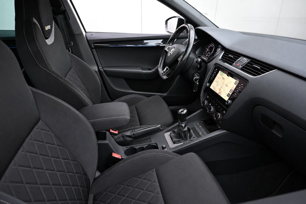 SKODA Octavia 2.0 TDI RS-image-4