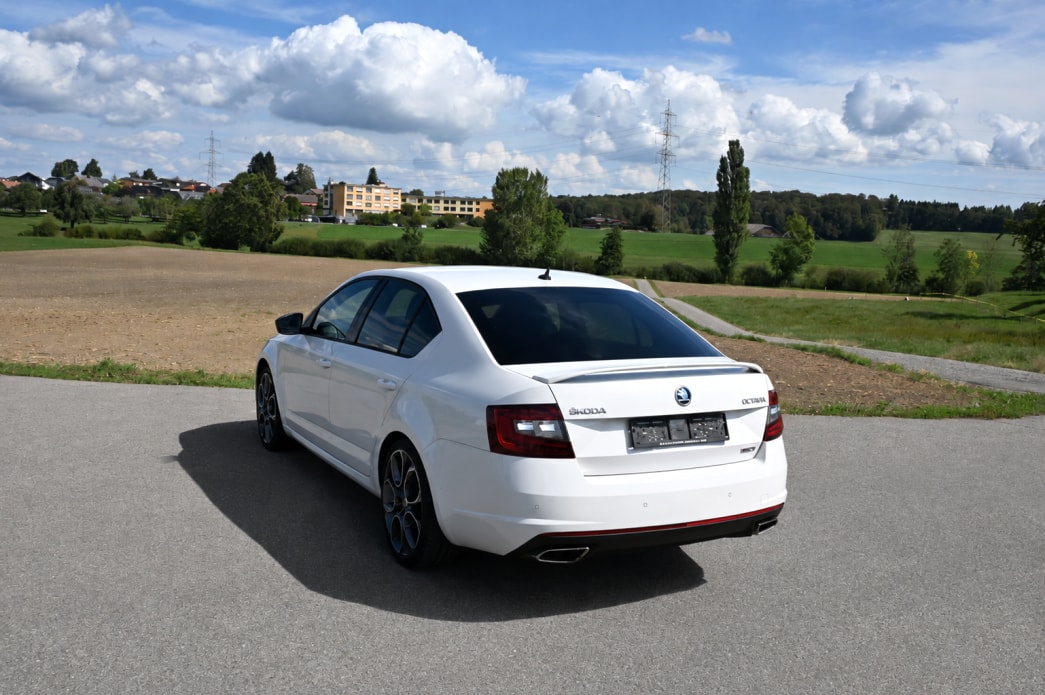 SKODA Octavia 2.0 TDI RS-image-3