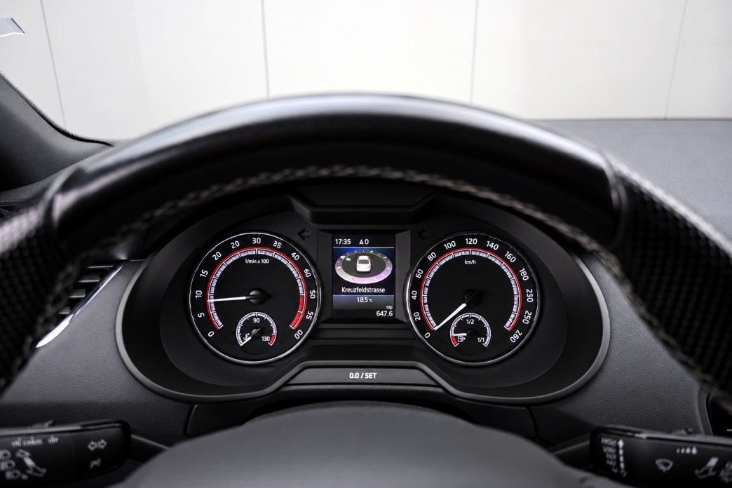 SKODA Octavia 2.0 TDI RS-image-10