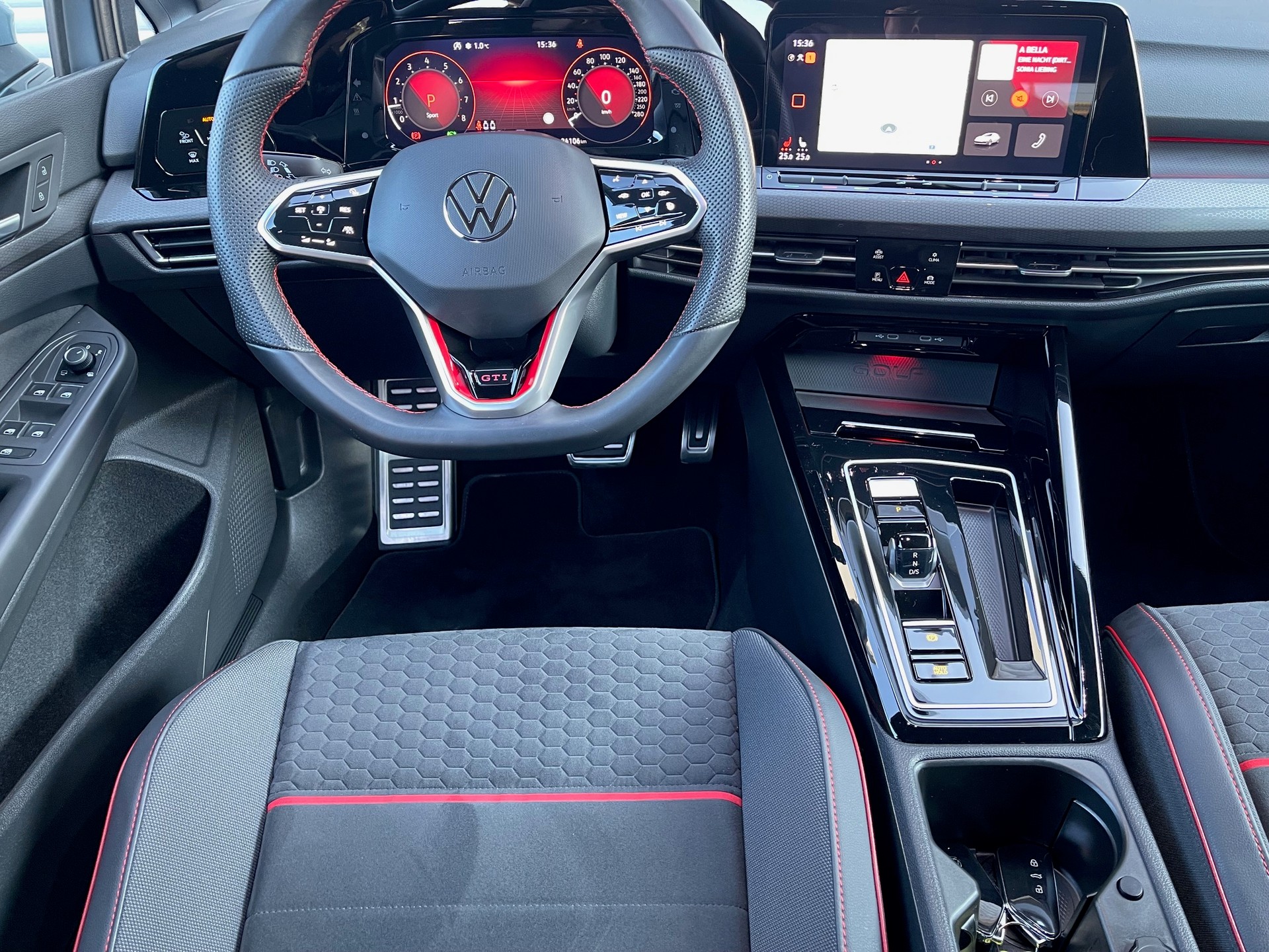 VW Golf 2.0 TSI GTI Clubsport DSG-image-14