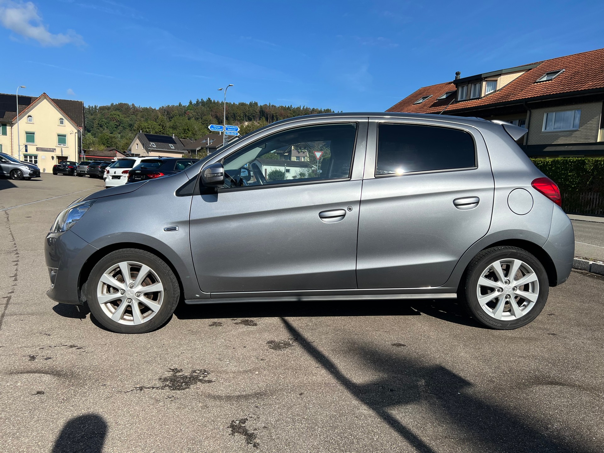 MITSUBISHI Space Star 1.2 Navigator Color Celebration CVT-image-13