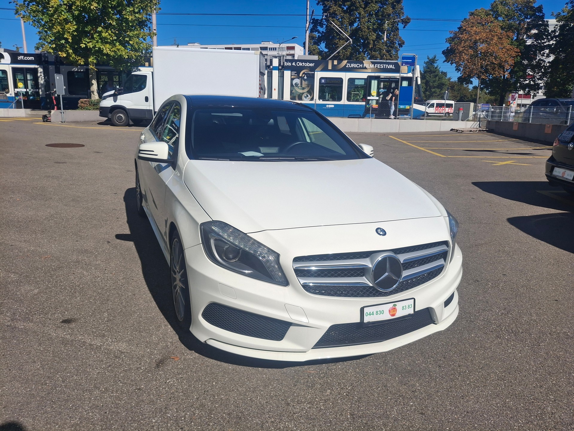 MERCEDES-BENZ A 200 AMG Line 7G-DCT-image-16