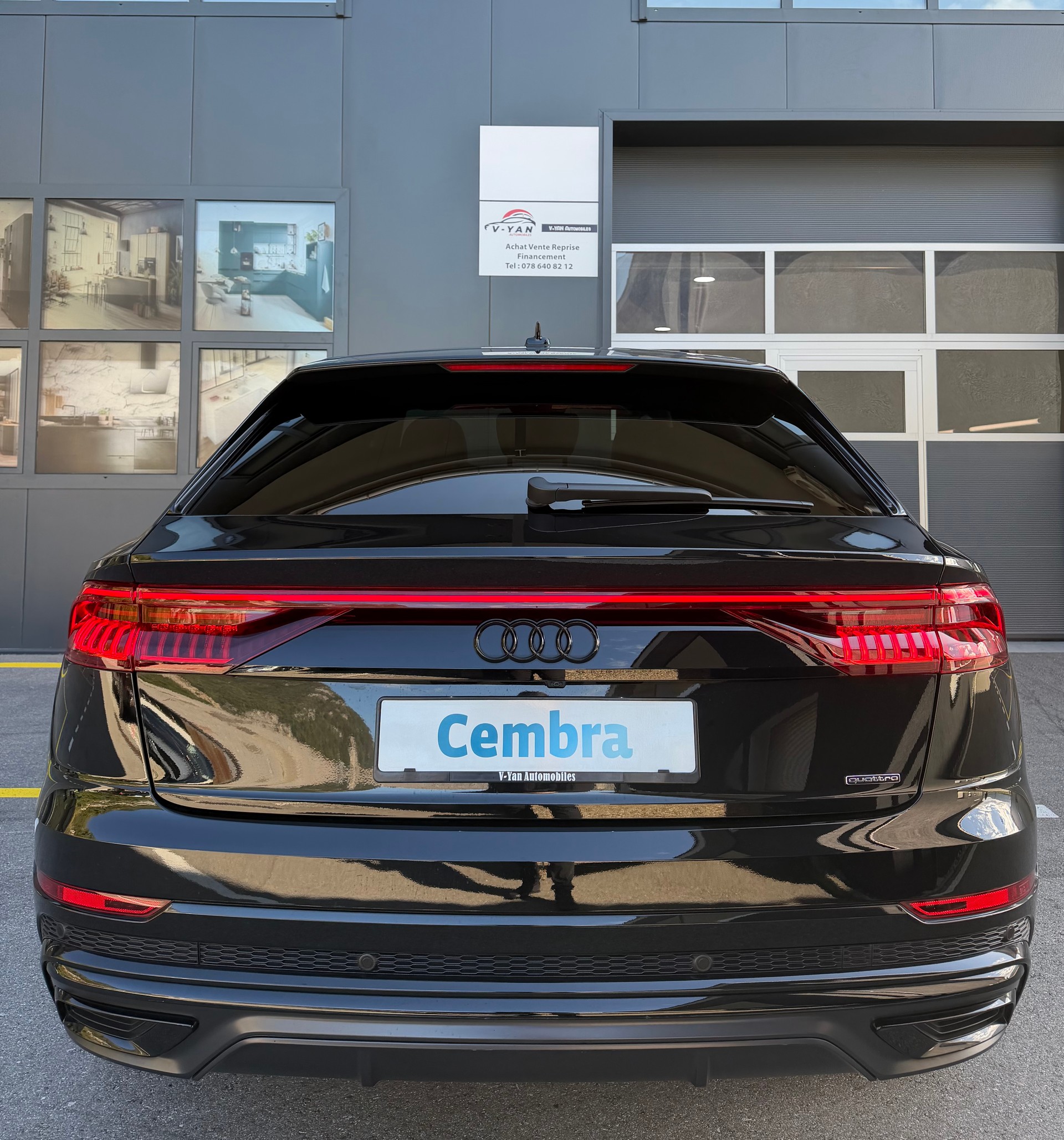 AUDI Q8 55 TFSI e Black Edition quattro PHEV tiptronic-image-5