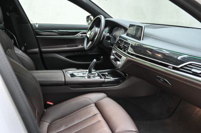 BMW 745Le xDrive-image-26