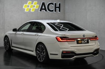 BMW 745Le xDrive-image-3