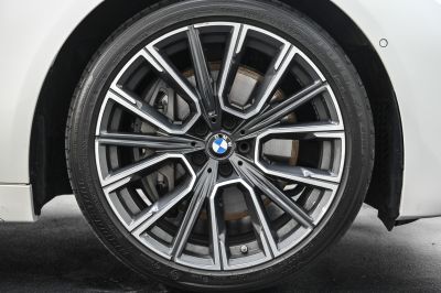 BMW 745Le xDrive-image-14