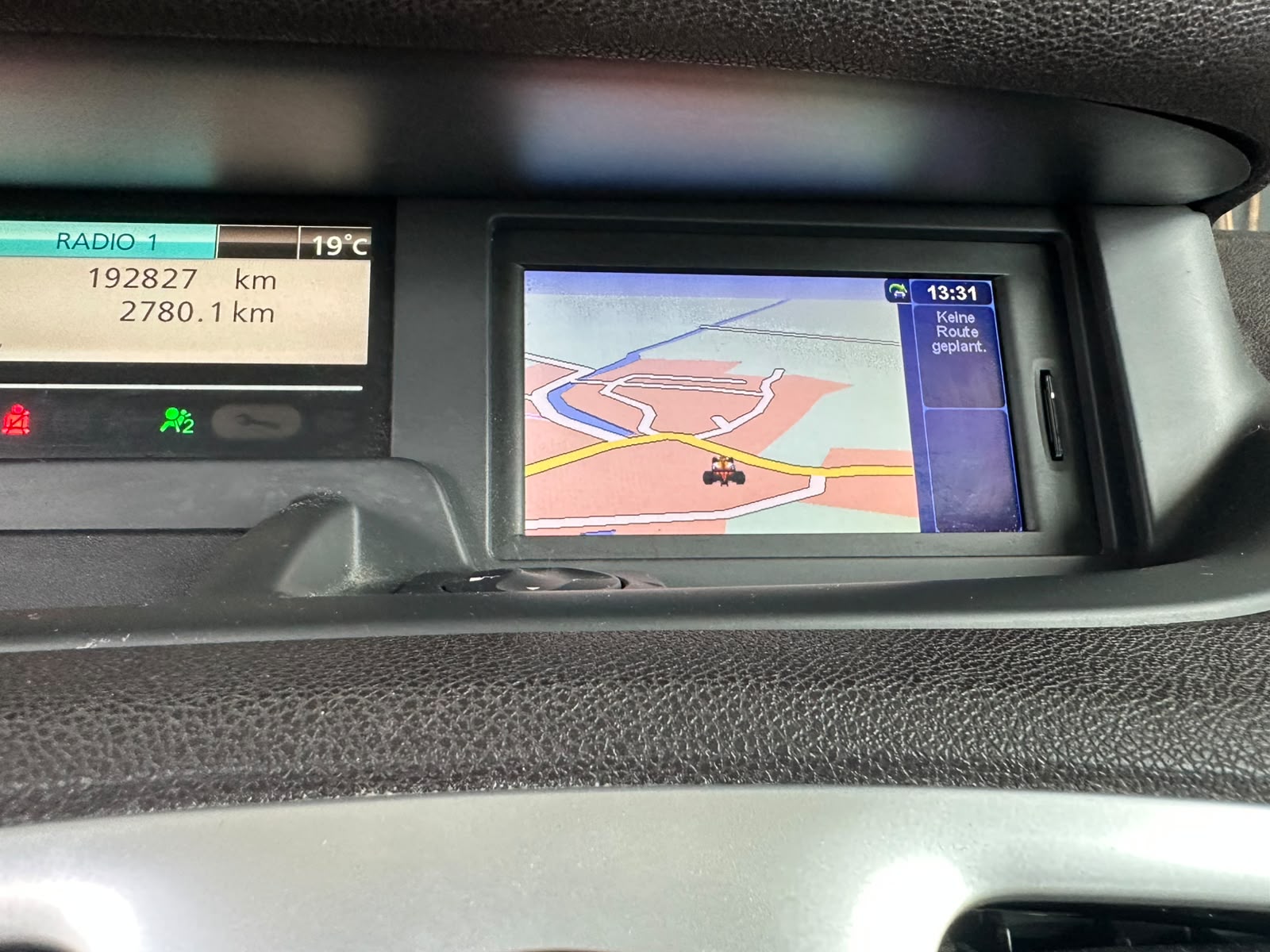 RENAULT Scénic 1.4 16V Turbo Privilège-image-10