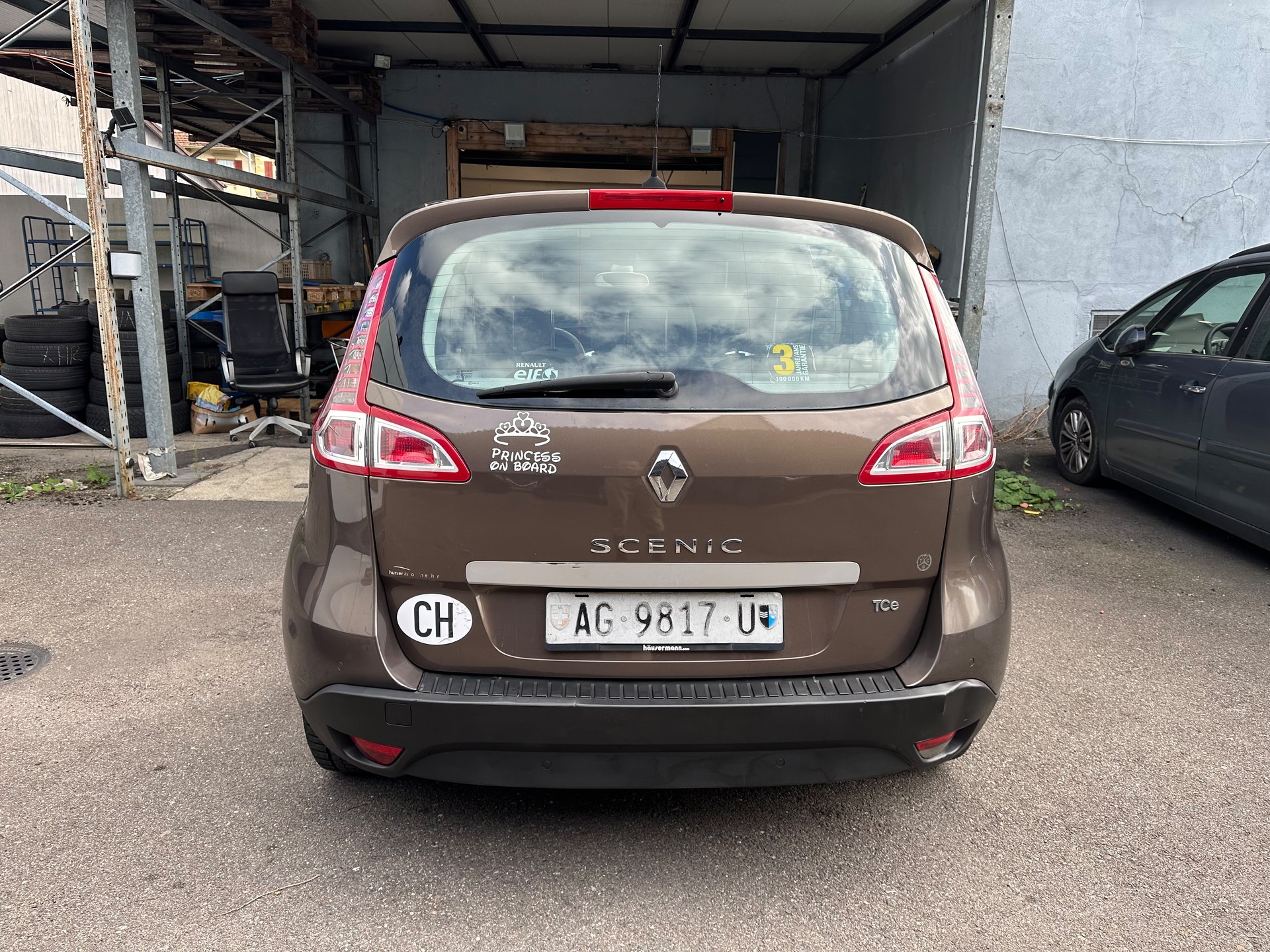 RENAULT Scénic 1.4 16V Turbo Privilège-image-5