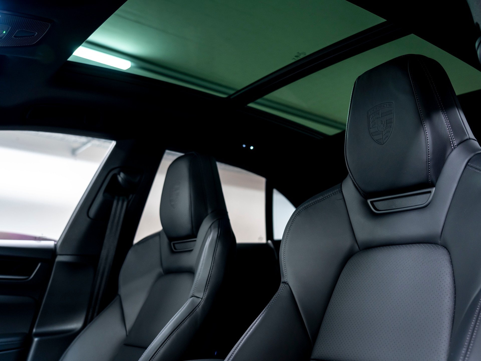PORSCHE Macan 4S 100kWh-image-16