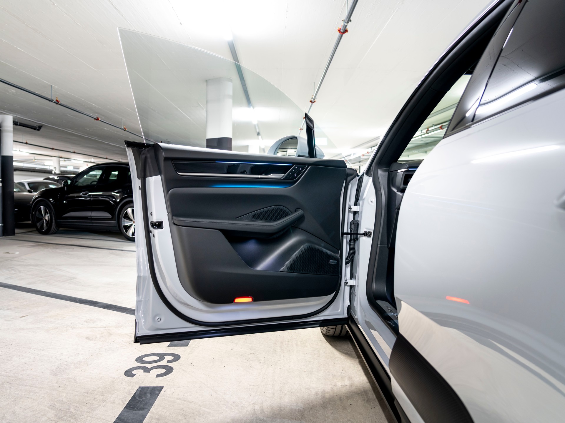 PORSCHE Macan 4S 100kWh-image-23