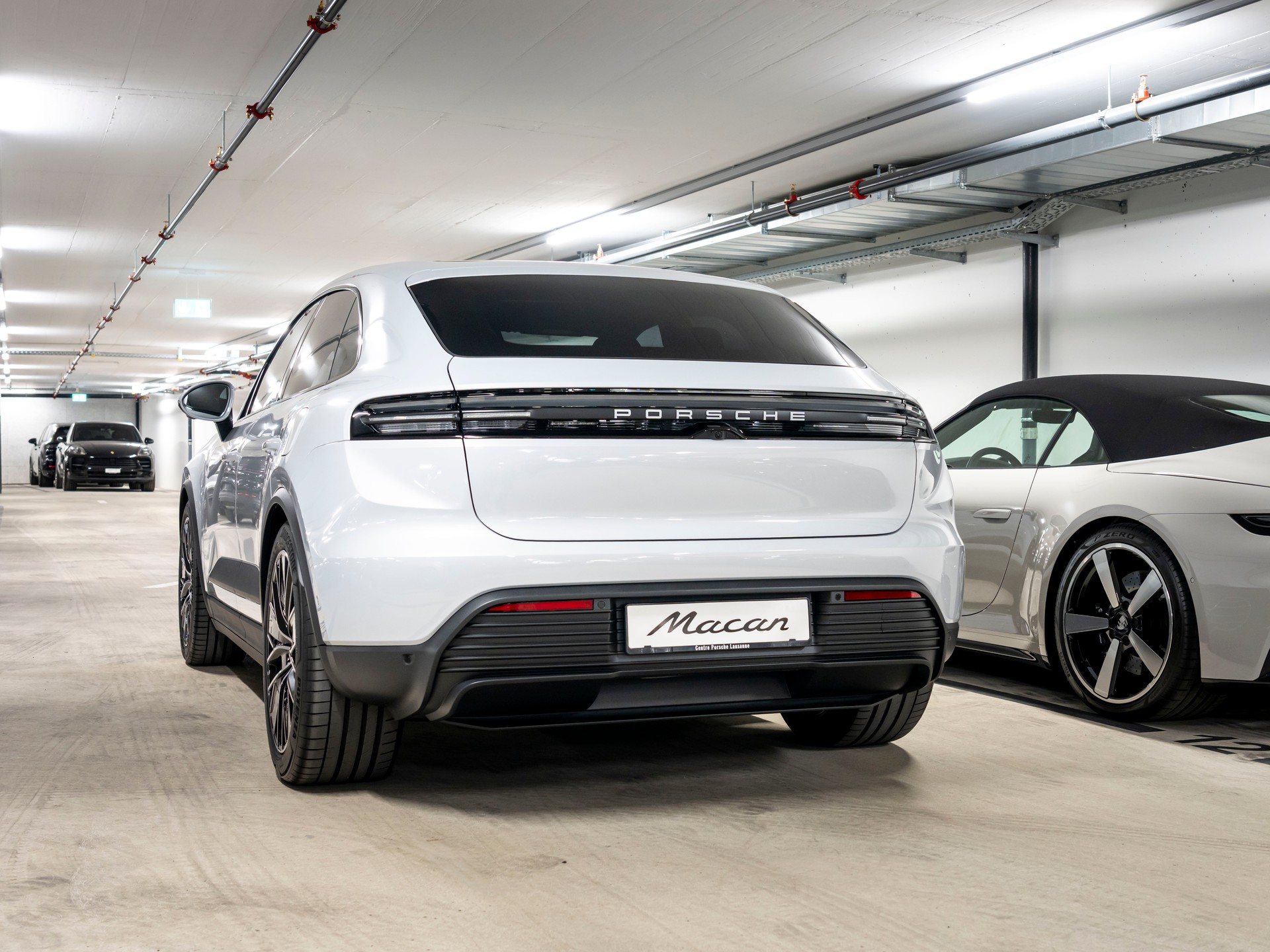 PORSCHE Macan 4S 100kWh-image-2