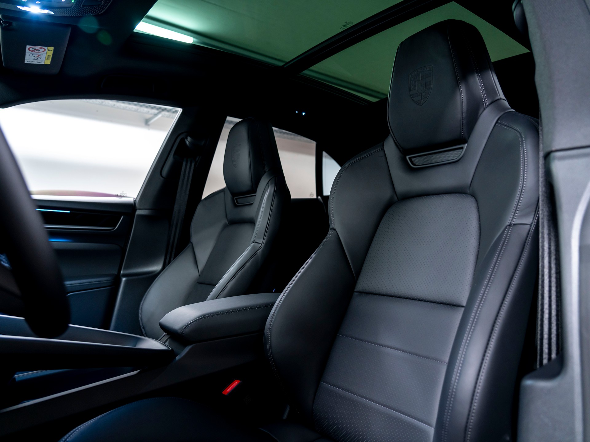 PORSCHE Macan 4S 100kWh-image-15