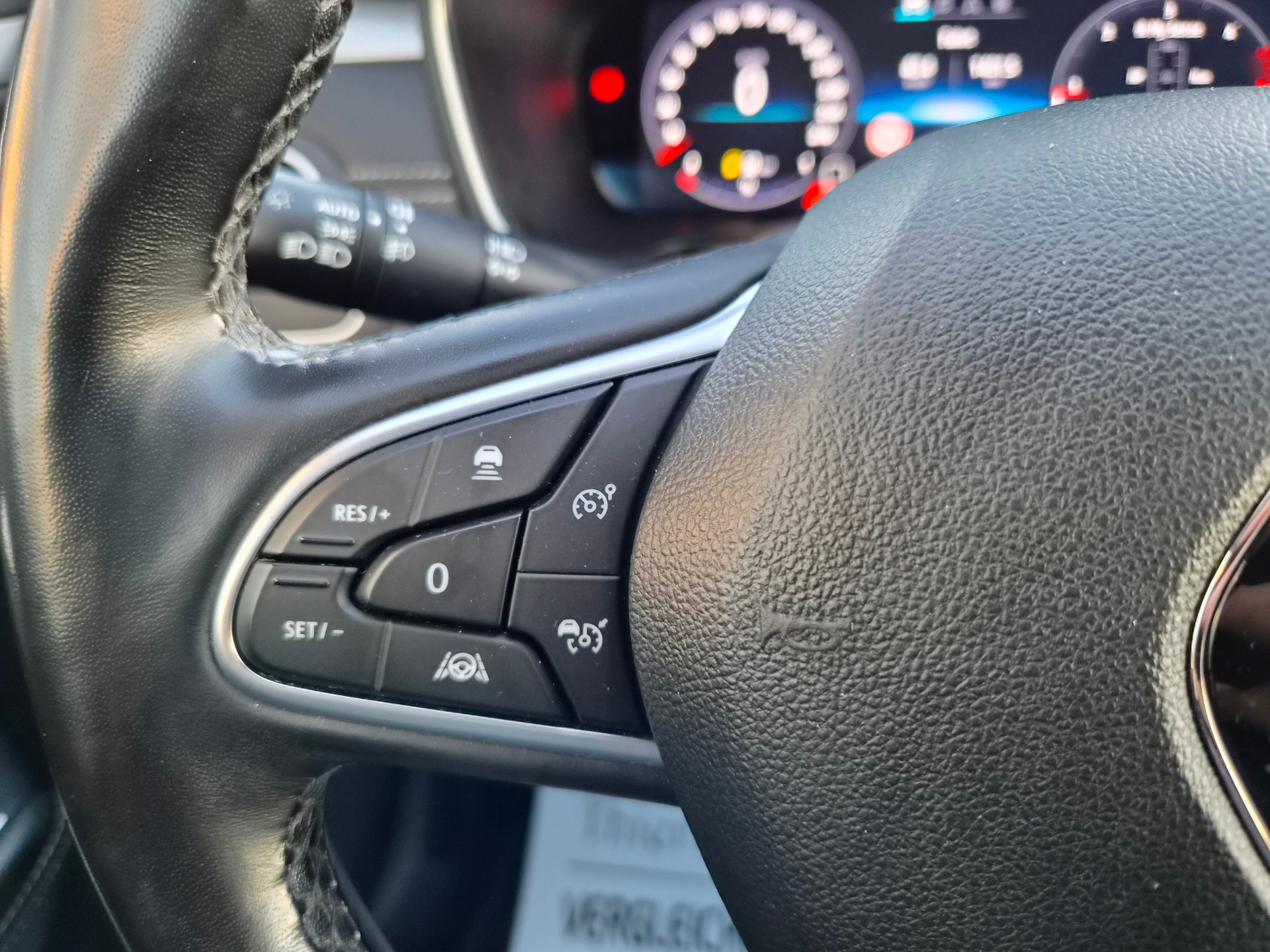 RENAULT Talisman Grandtour 2.0 Blue dCi Intens EDC-image-17