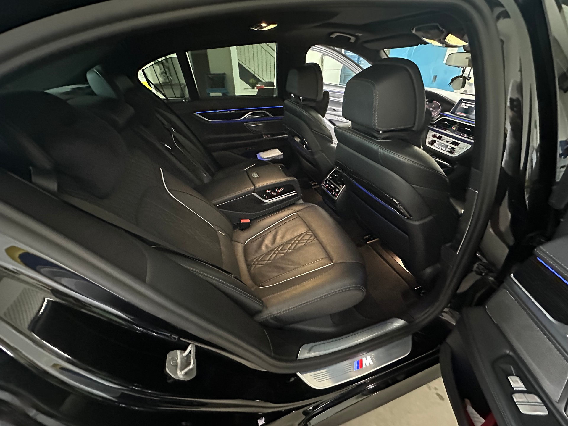 BMW 730d xDrive Facelift-image-5