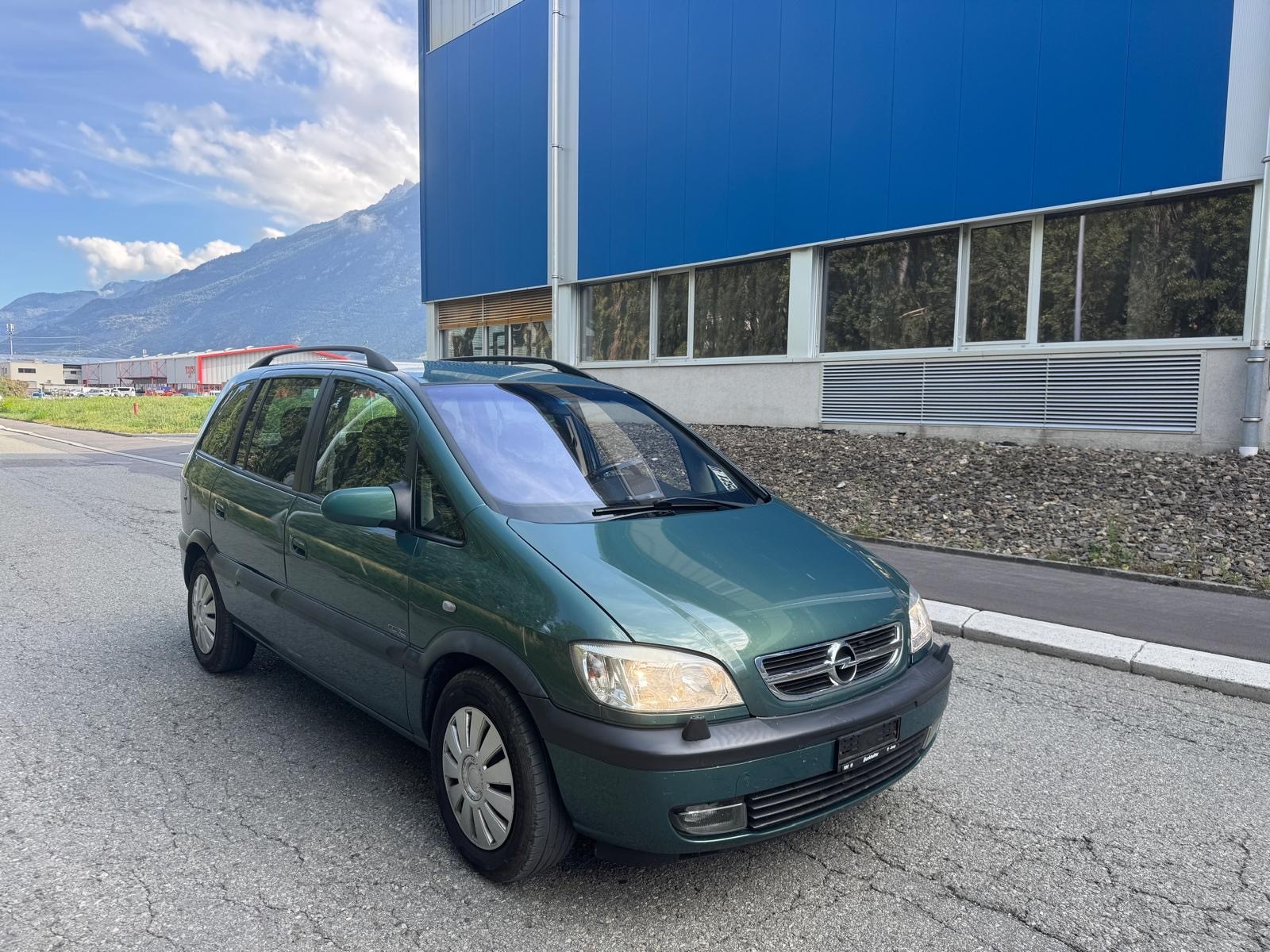Car photo